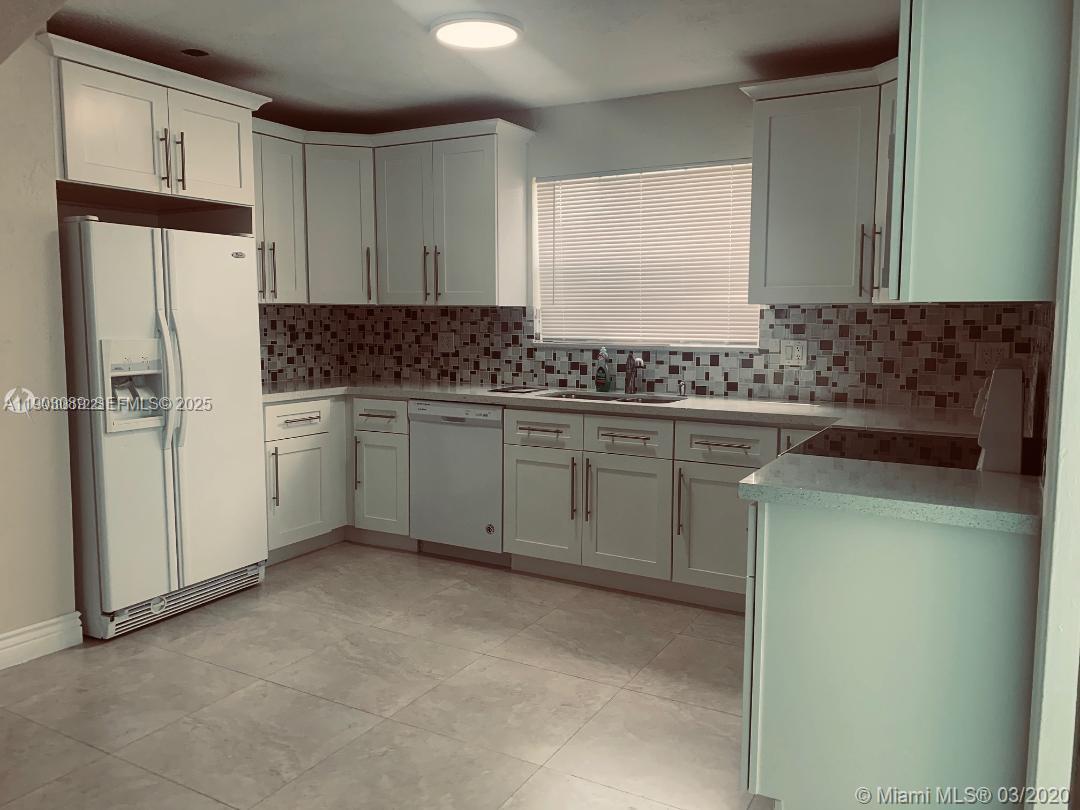 1172 NW 44th Terrace