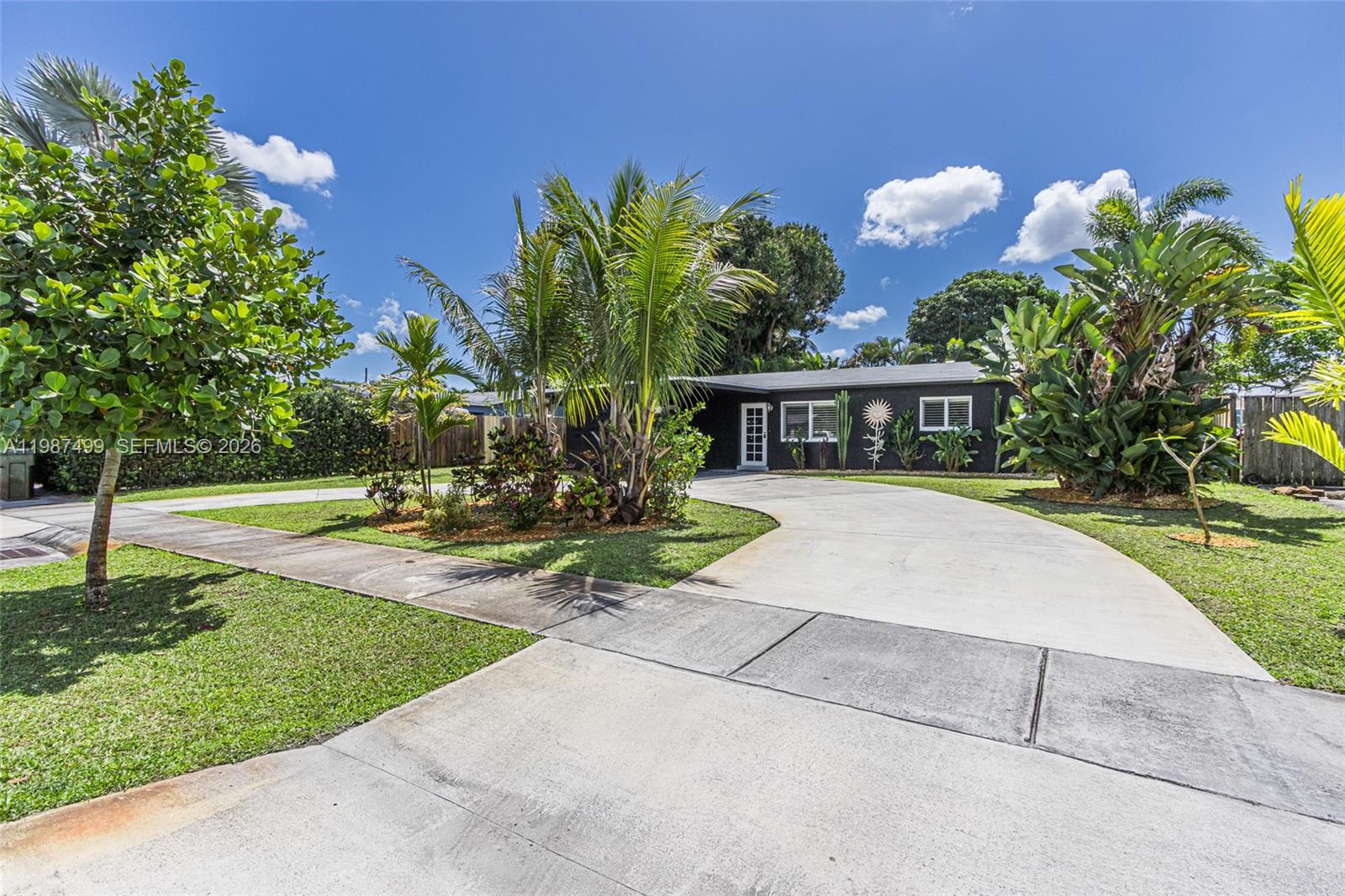 3460 SW 16th Court
