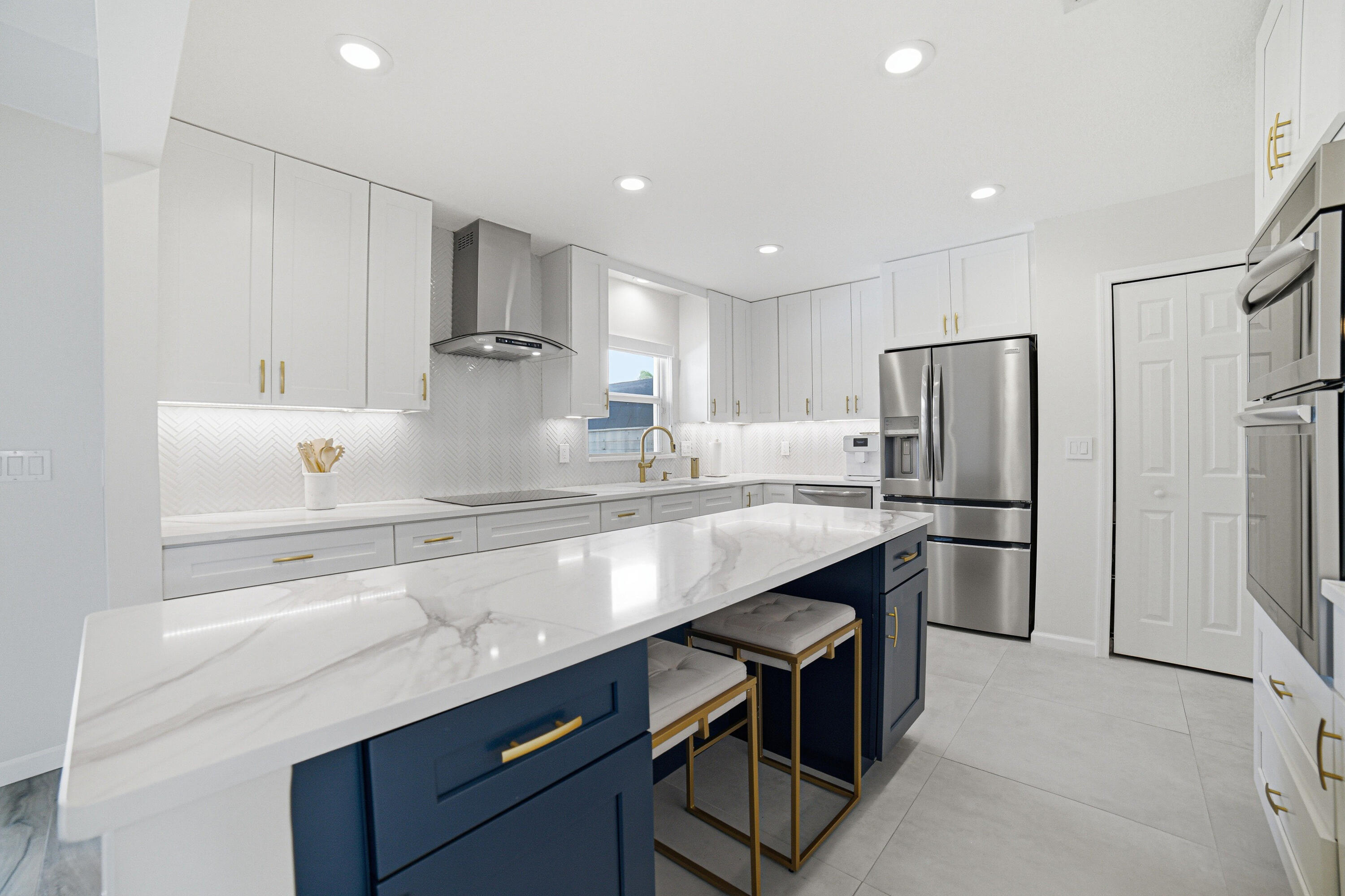 2281 SE 11th Street