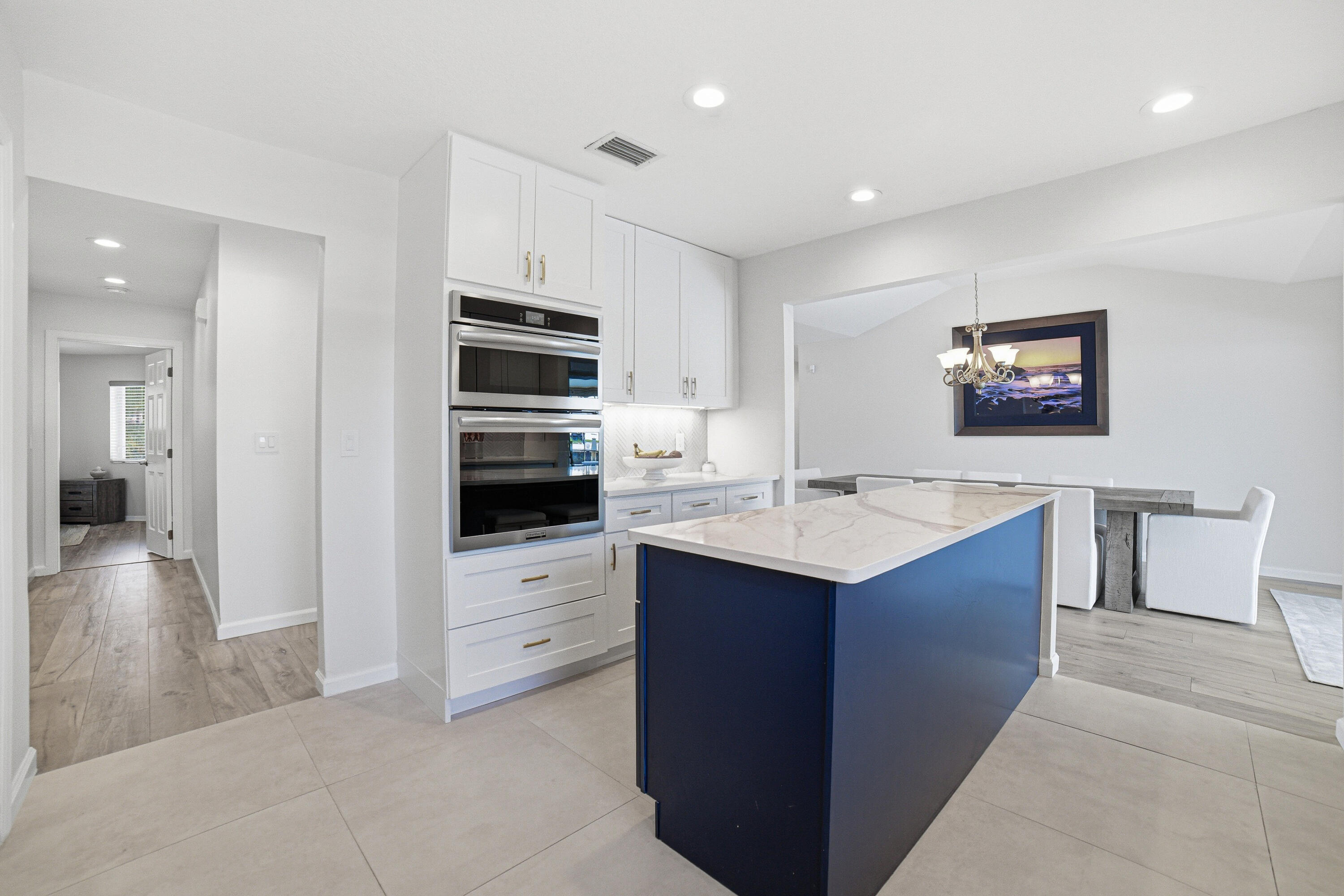2281 SE 11th Street