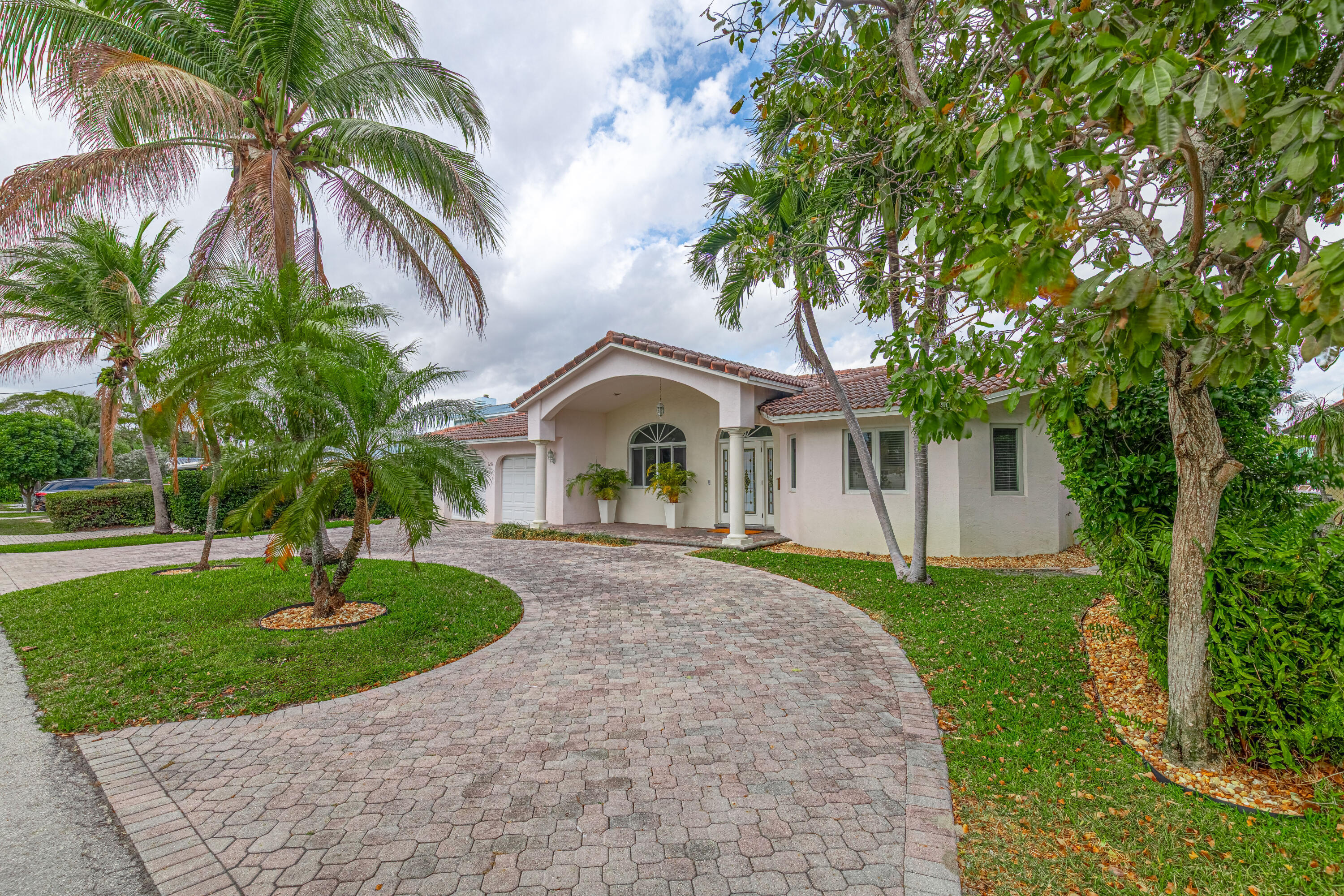 2281 SE 11th Street