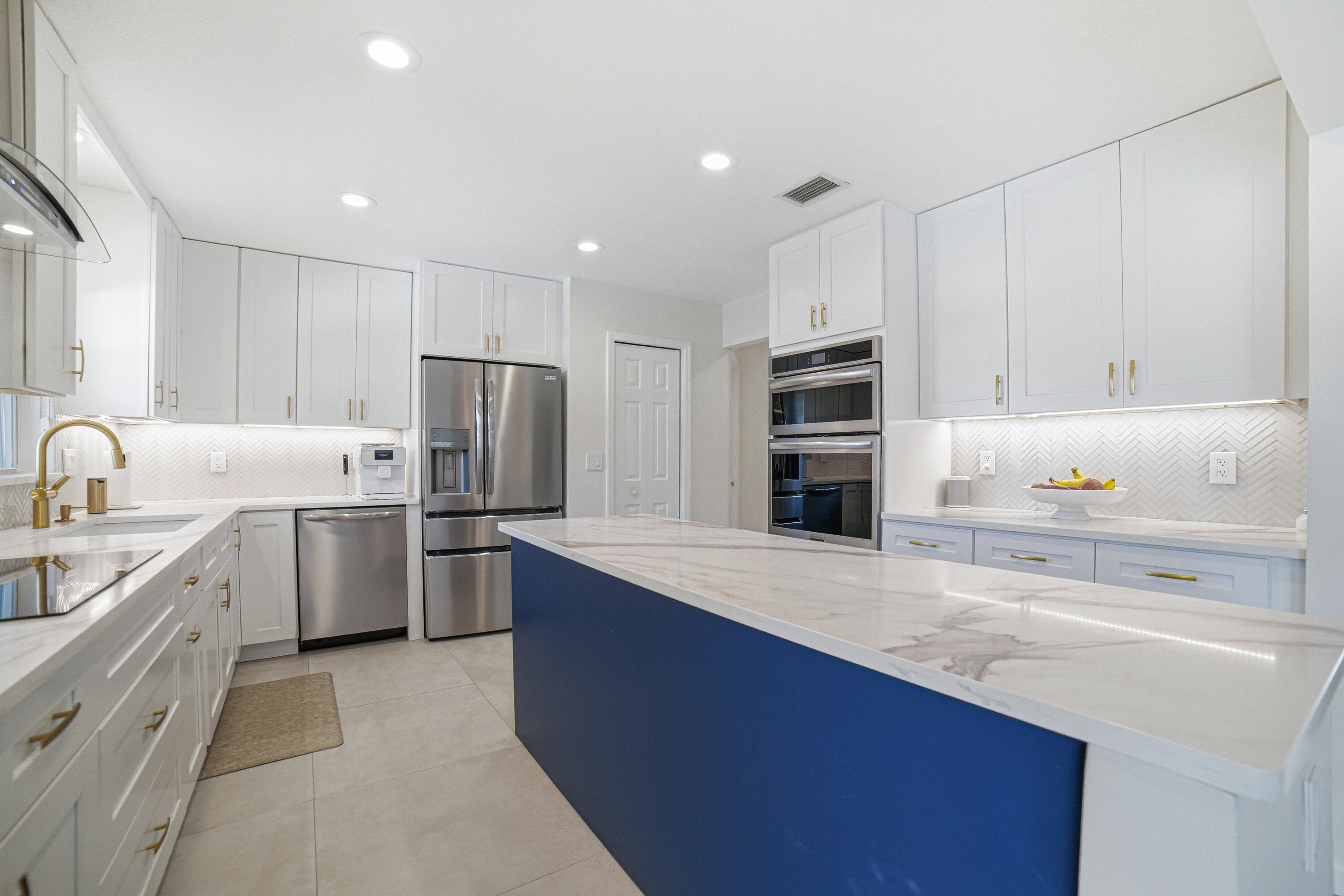 2281 SE 11th Street