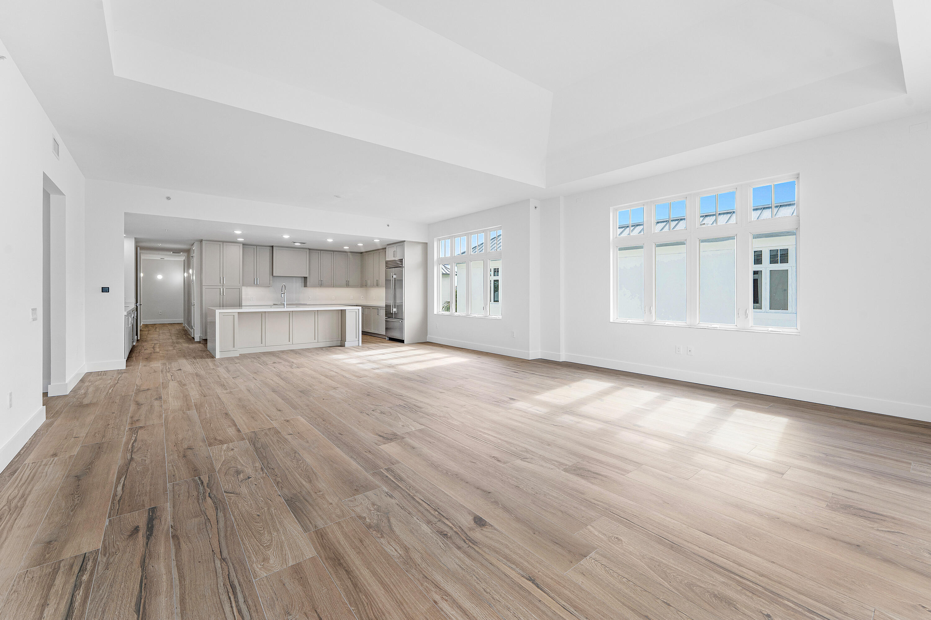 180 Lake Drive 2204