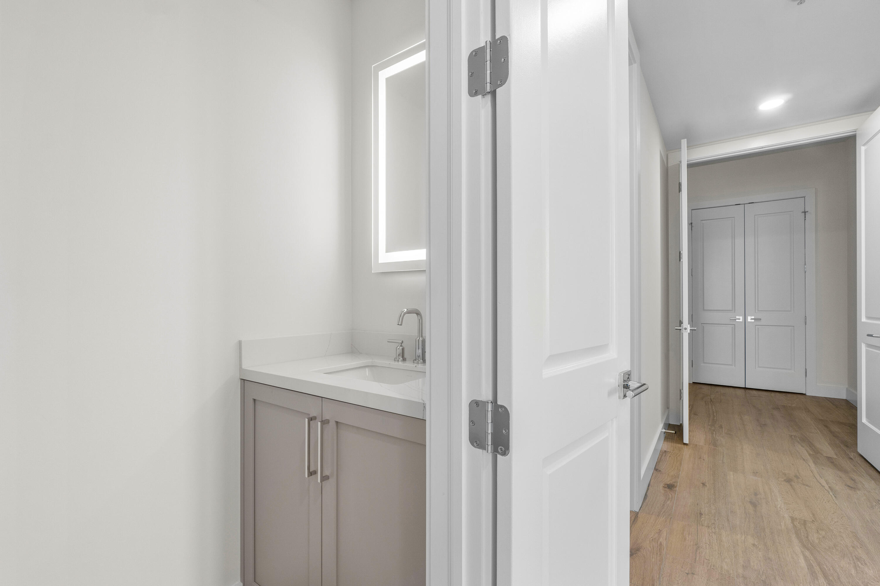 178 Lake Drive 4101