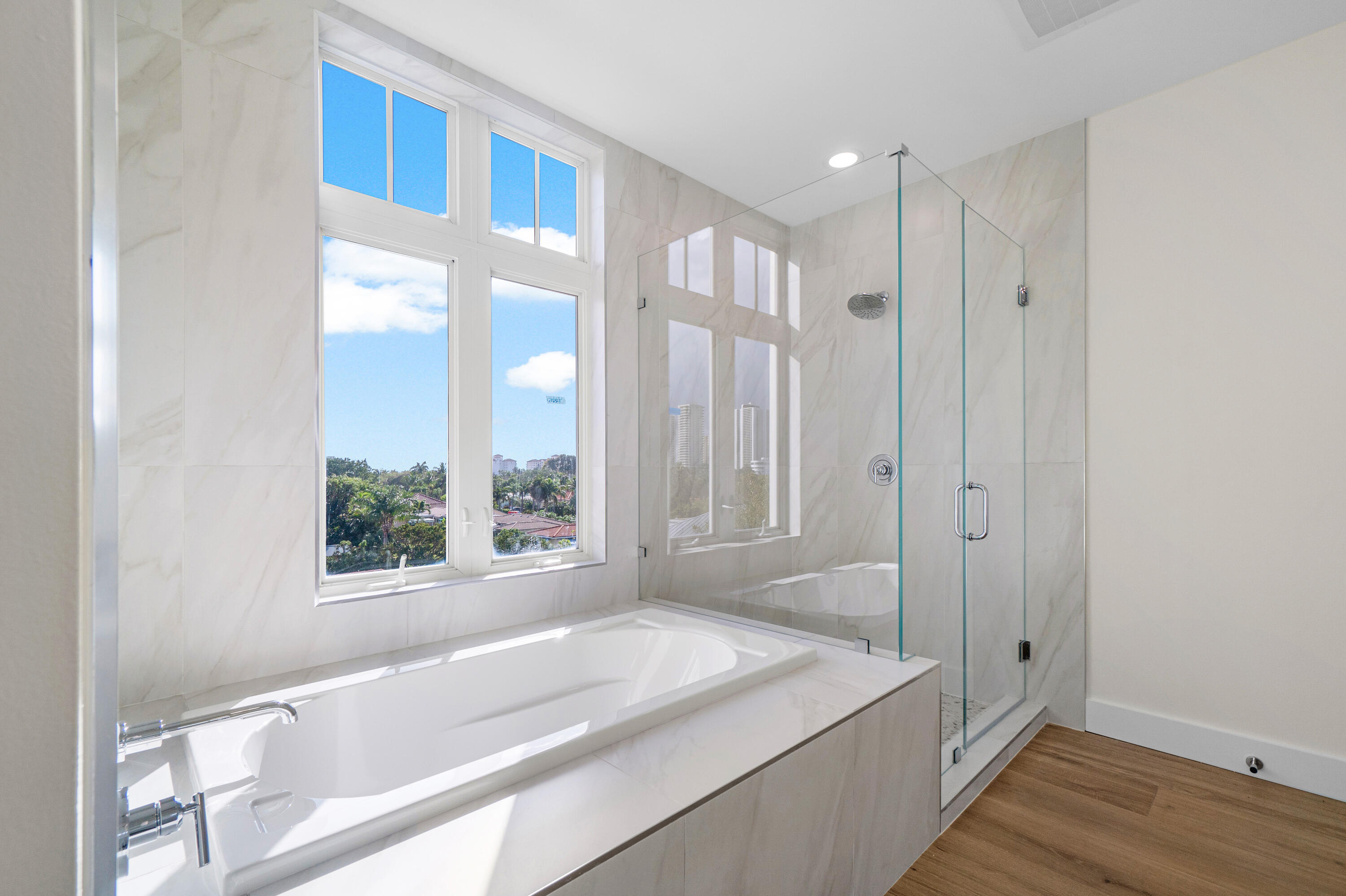 178 Lake Drive 4101