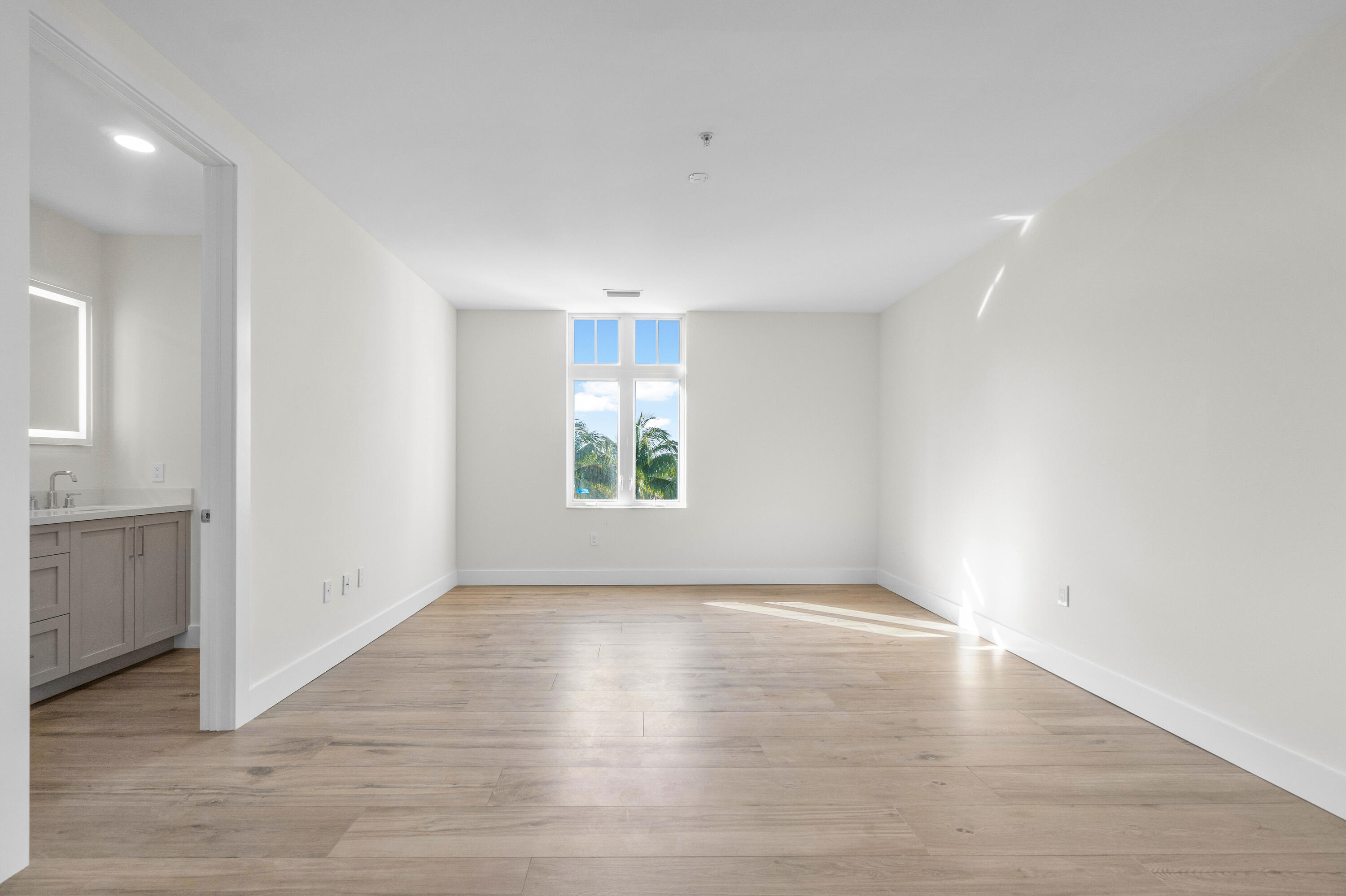 178 Lake Drive 4101