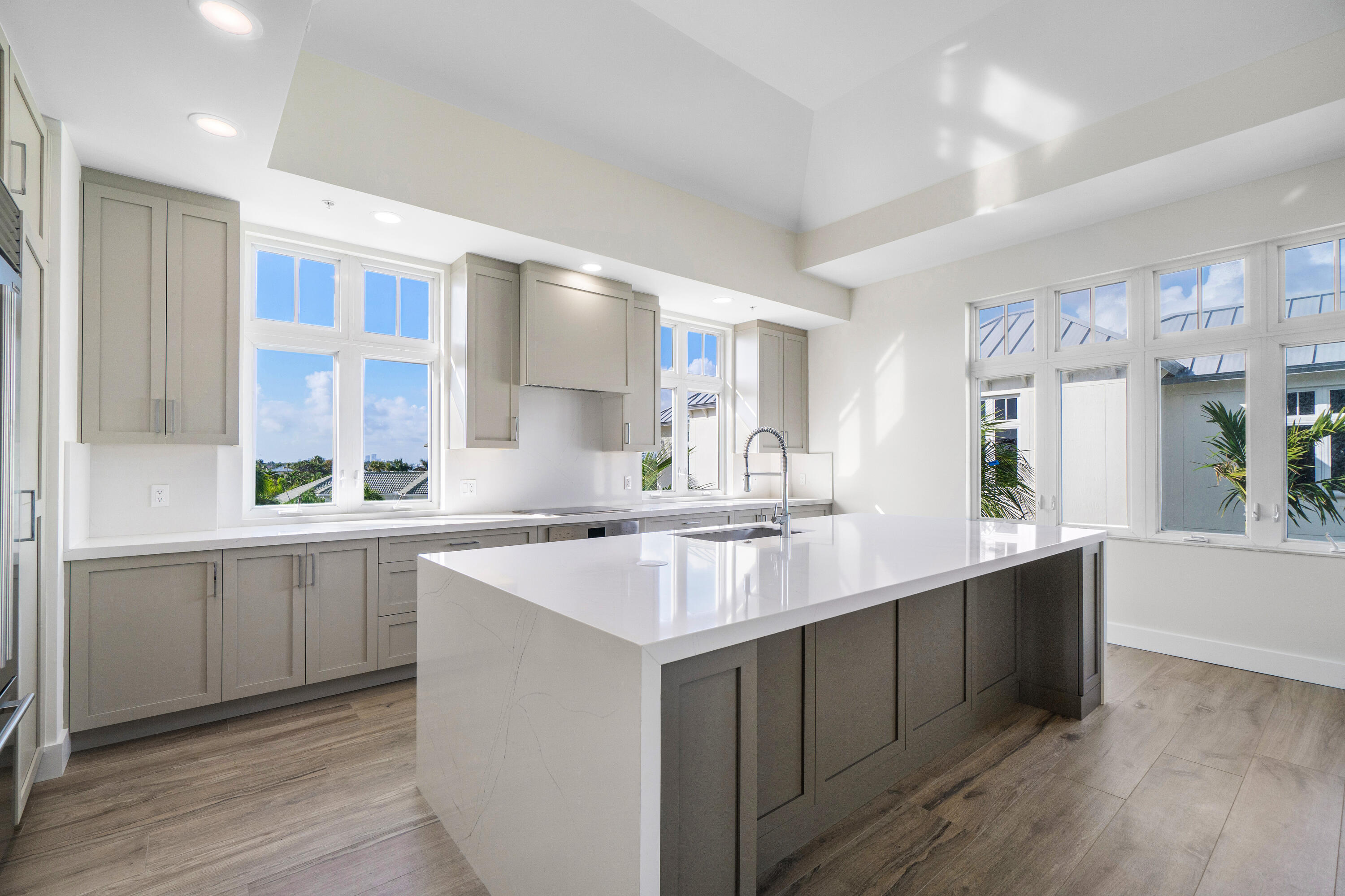 178 Lake Drive 4101