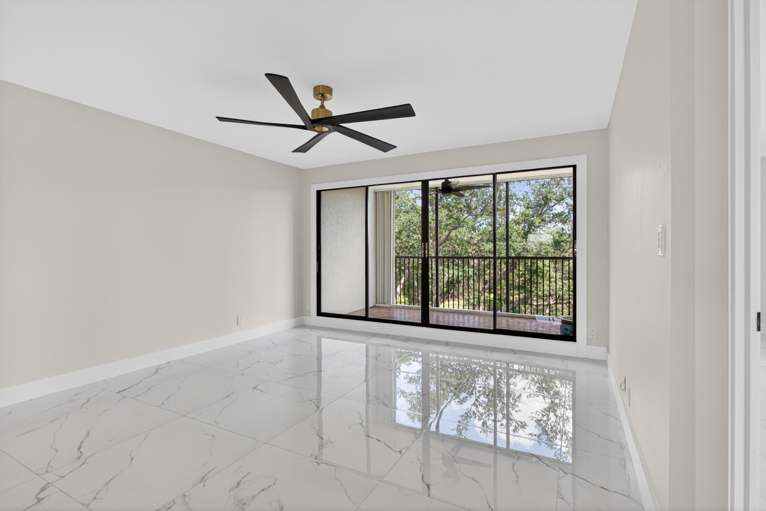 1862 Hammock Blvd 416