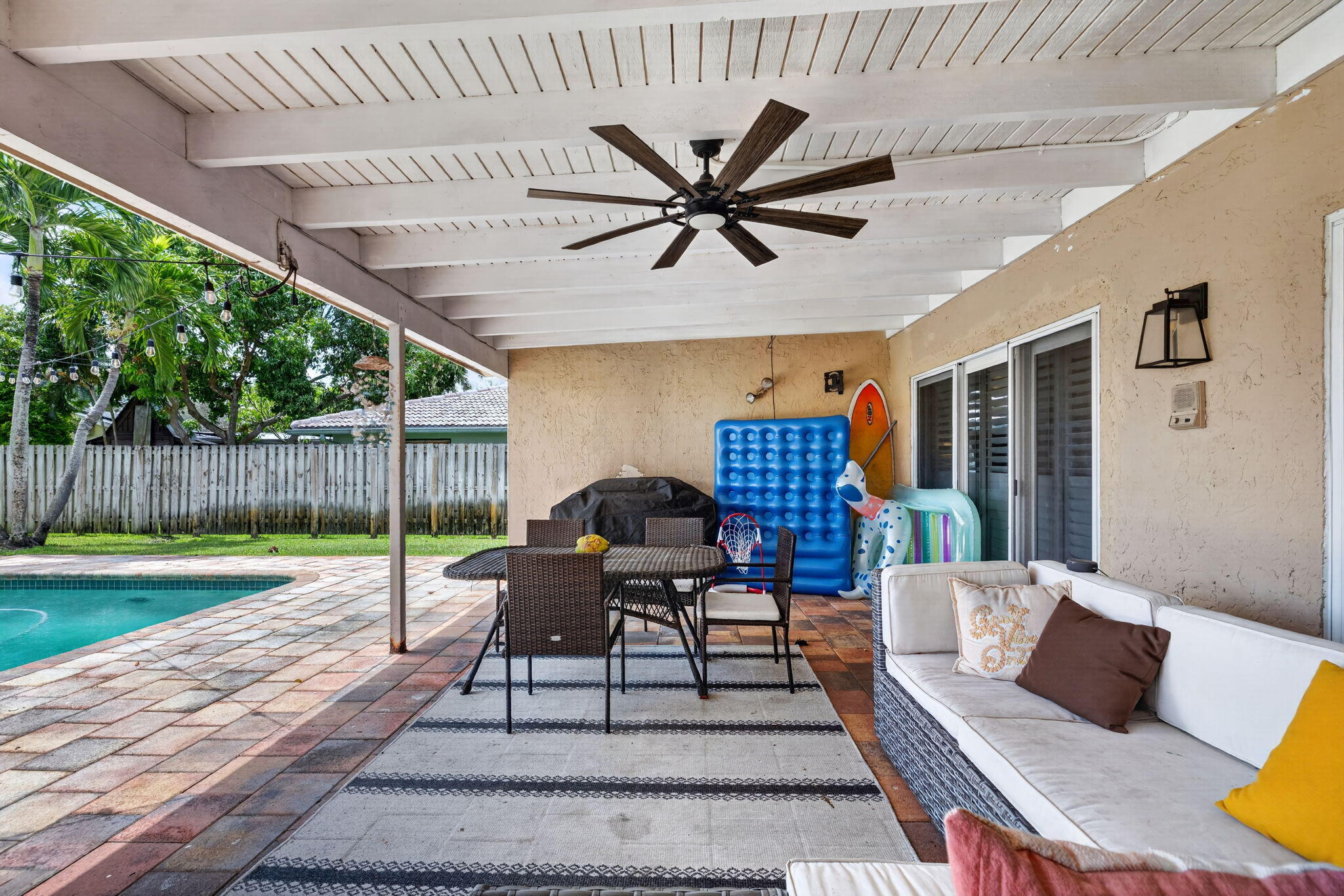 235 NW 91st Avenue