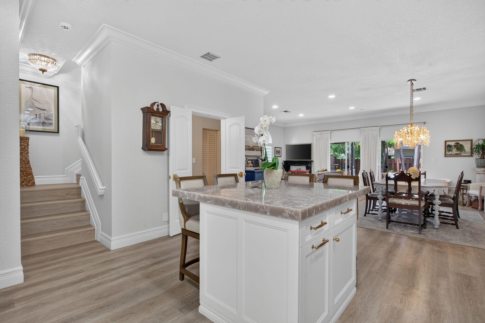 2505 NE 2nd Street 2505