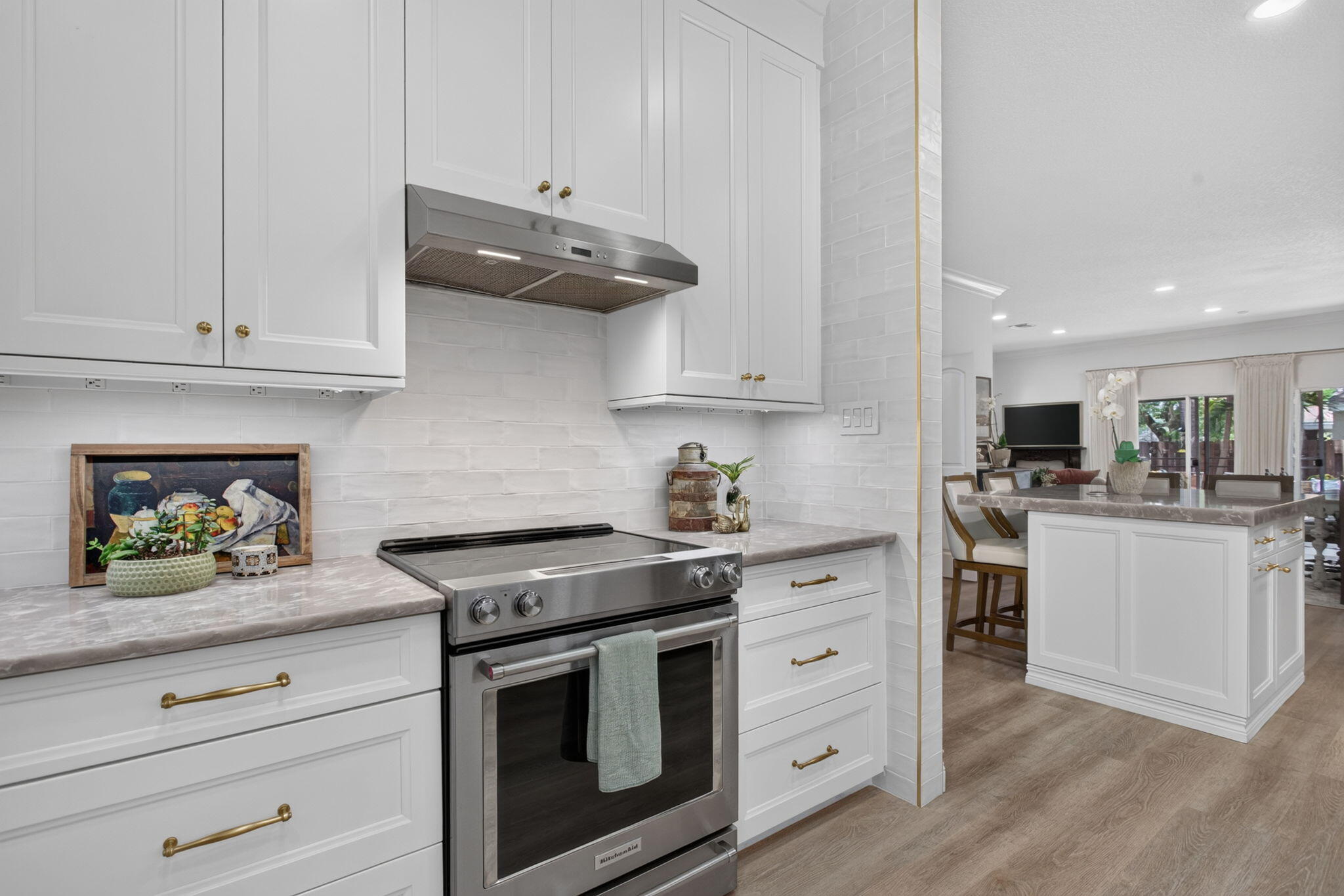 2505 NE 2nd Street 2505