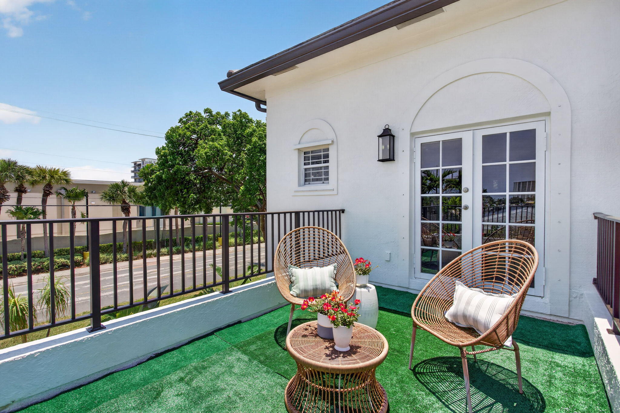 2505 NE 2nd Street 2505