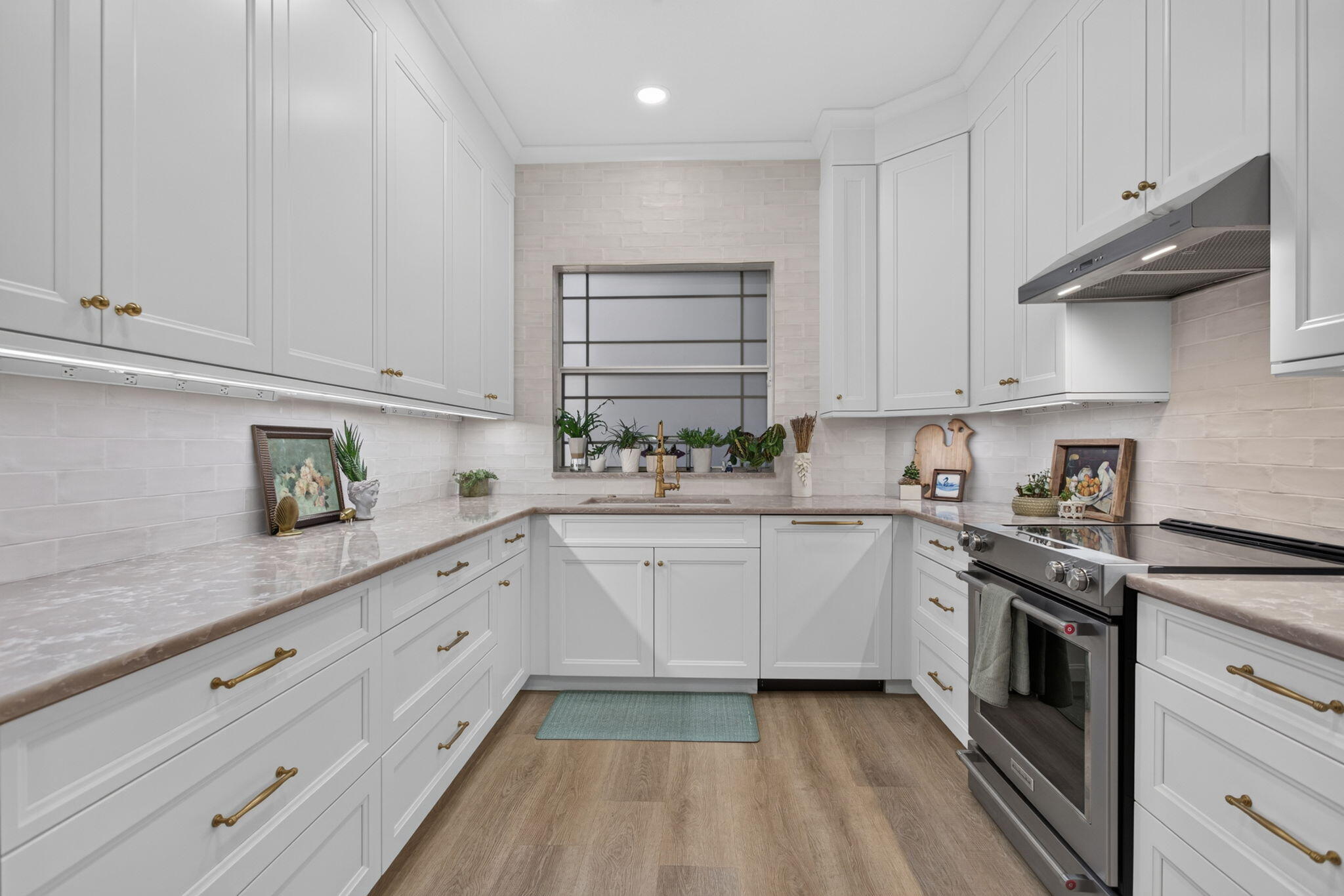 2505 NE 2nd Street 2505