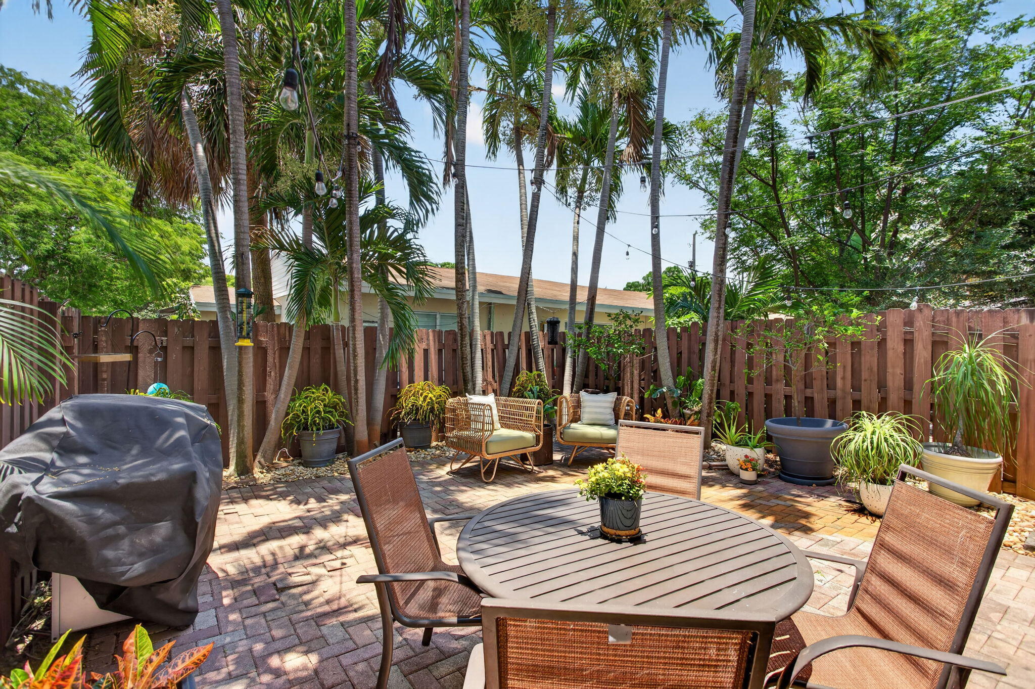 2505 NE 2nd Street 2505