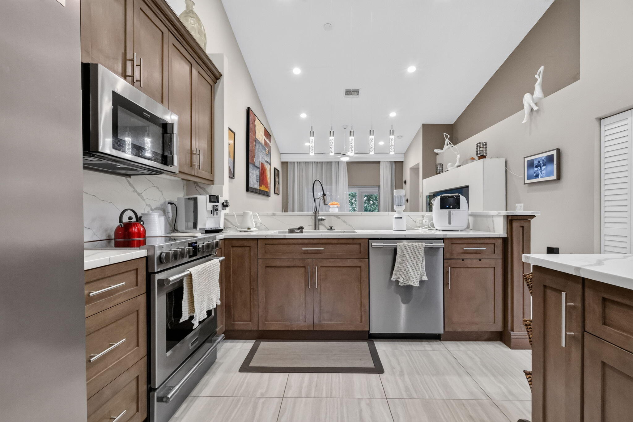 14243 W LA SEDONA