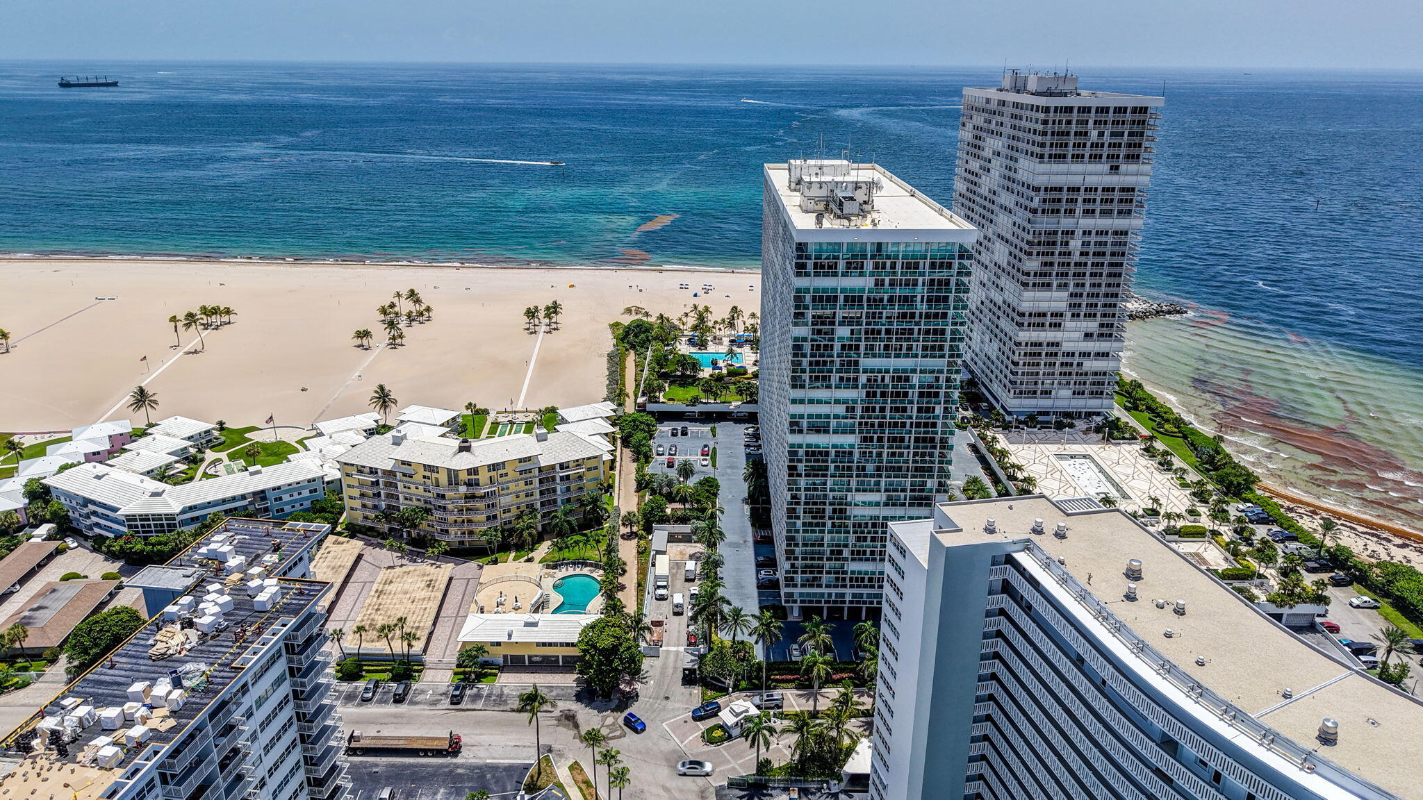 2000 S OCEAN Drive 608
