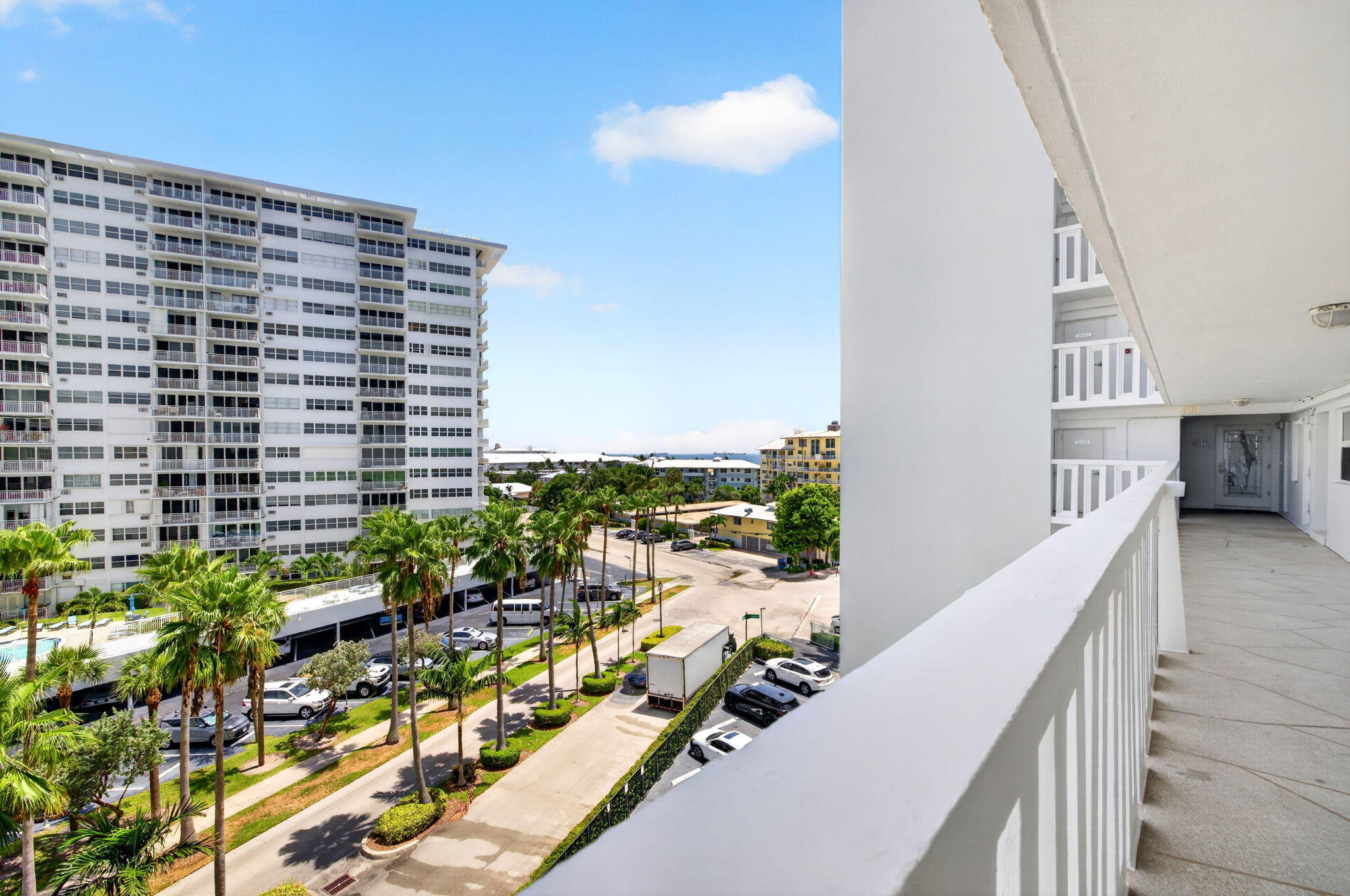 2000 S OCEAN Drive 608