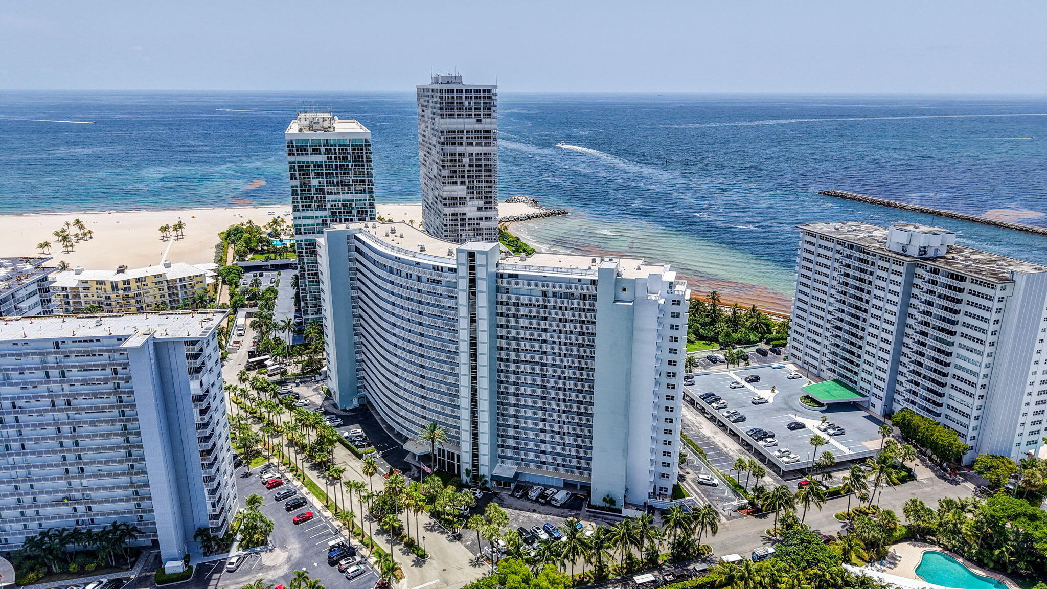 2000 S OCEAN Drive 608