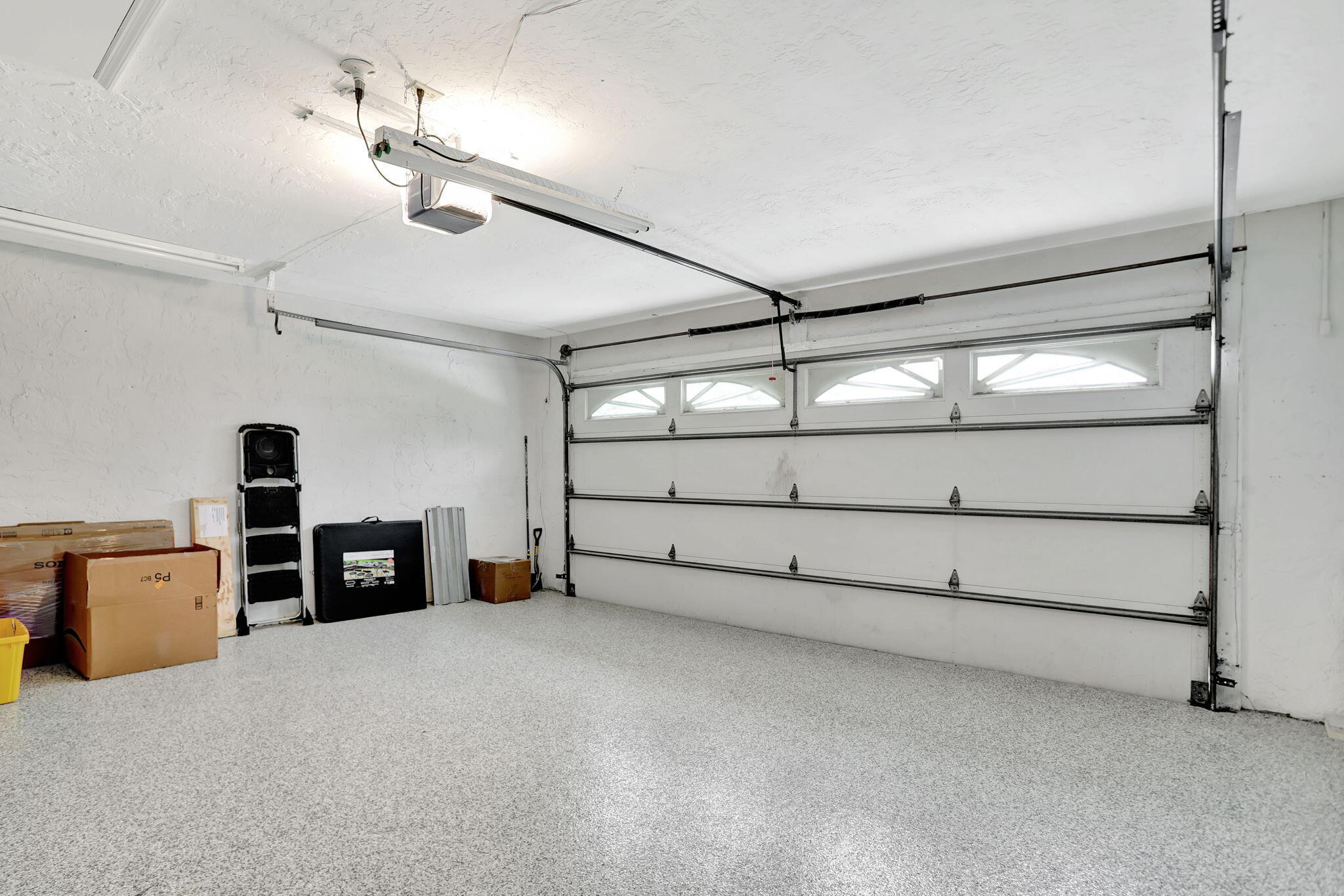 1035 NW 5TH Avenue