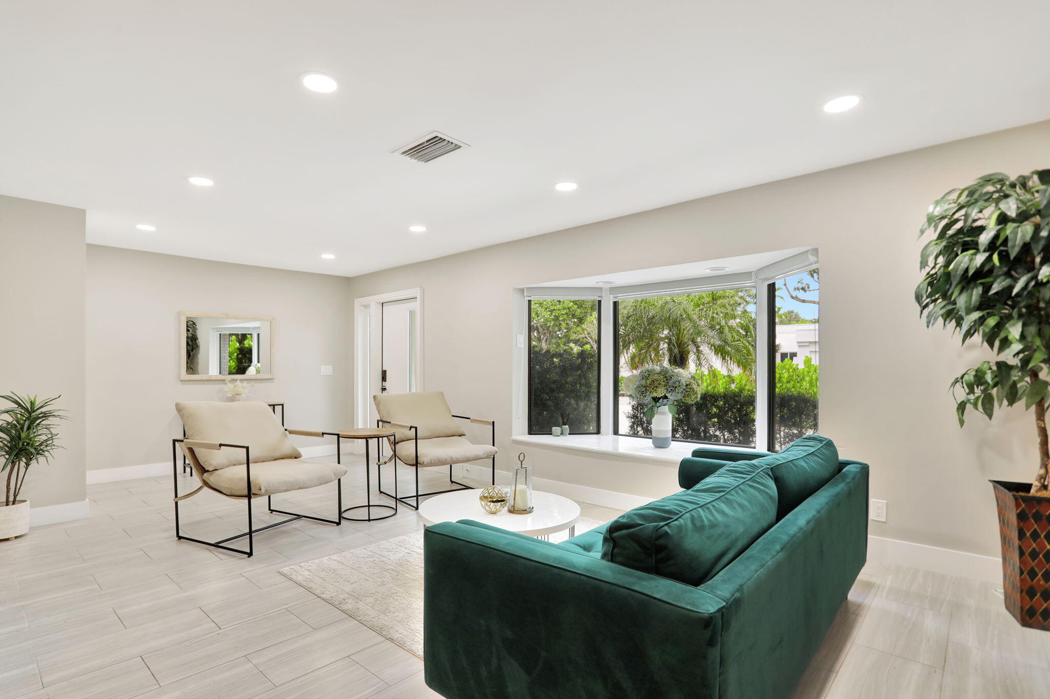 1035 NW 5TH Avenue
