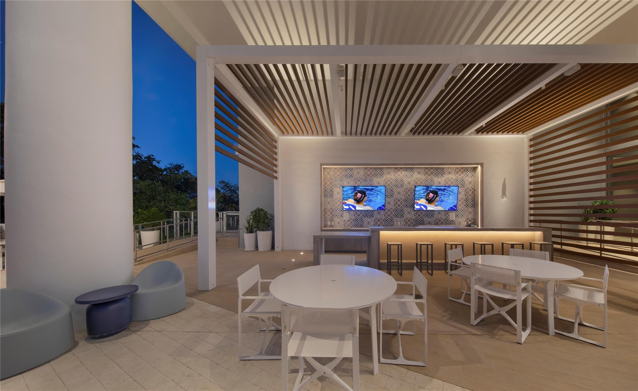 16385 Biscayne Boulevard 1505
