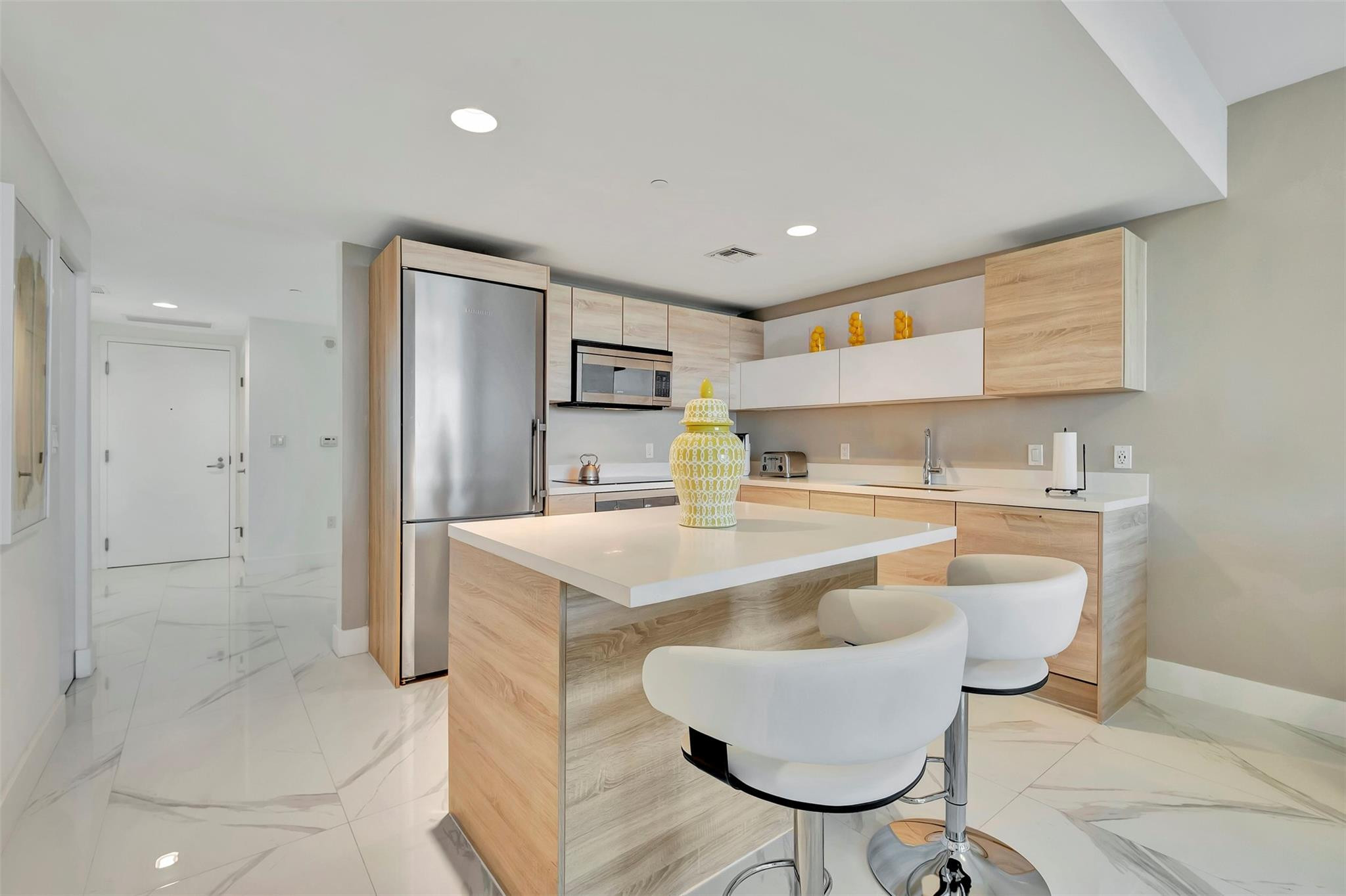 16385 Biscayne Boulevard 1505