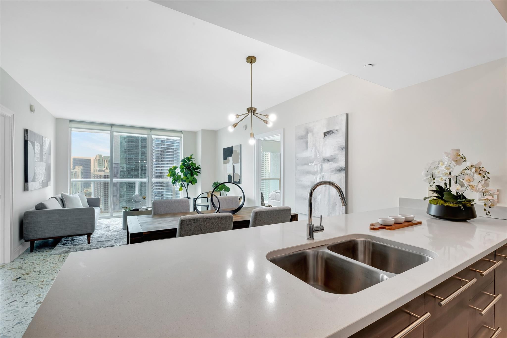 500 Brickell Avenue 3705