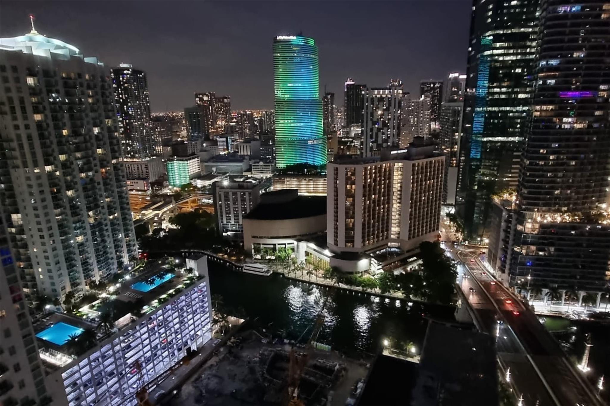 500 Brickell Avenue 3705