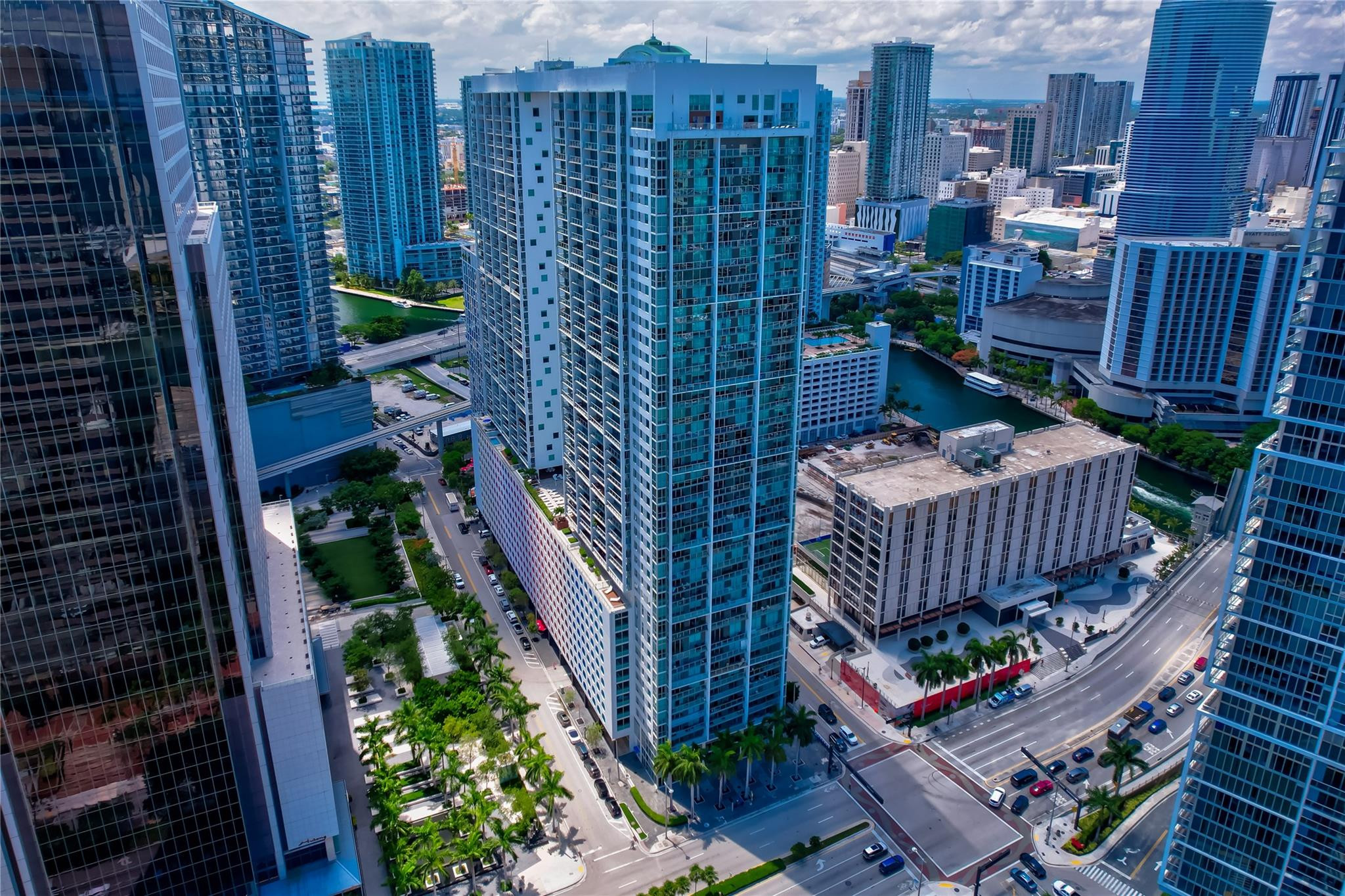 500 Brickell Avenue 3705