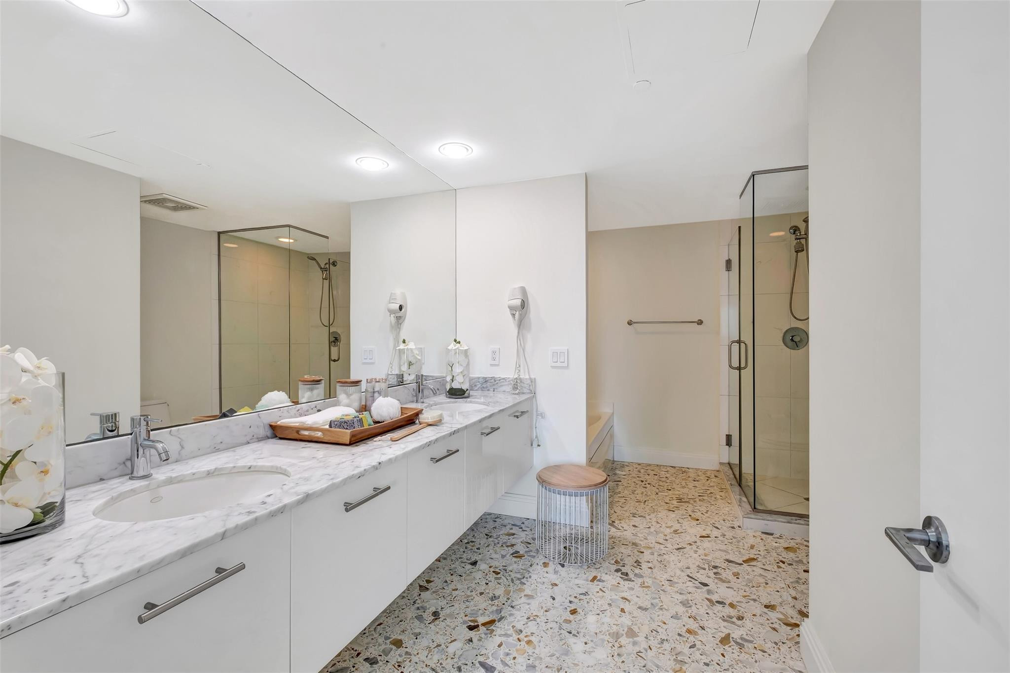 500 Brickell Avenue 3705