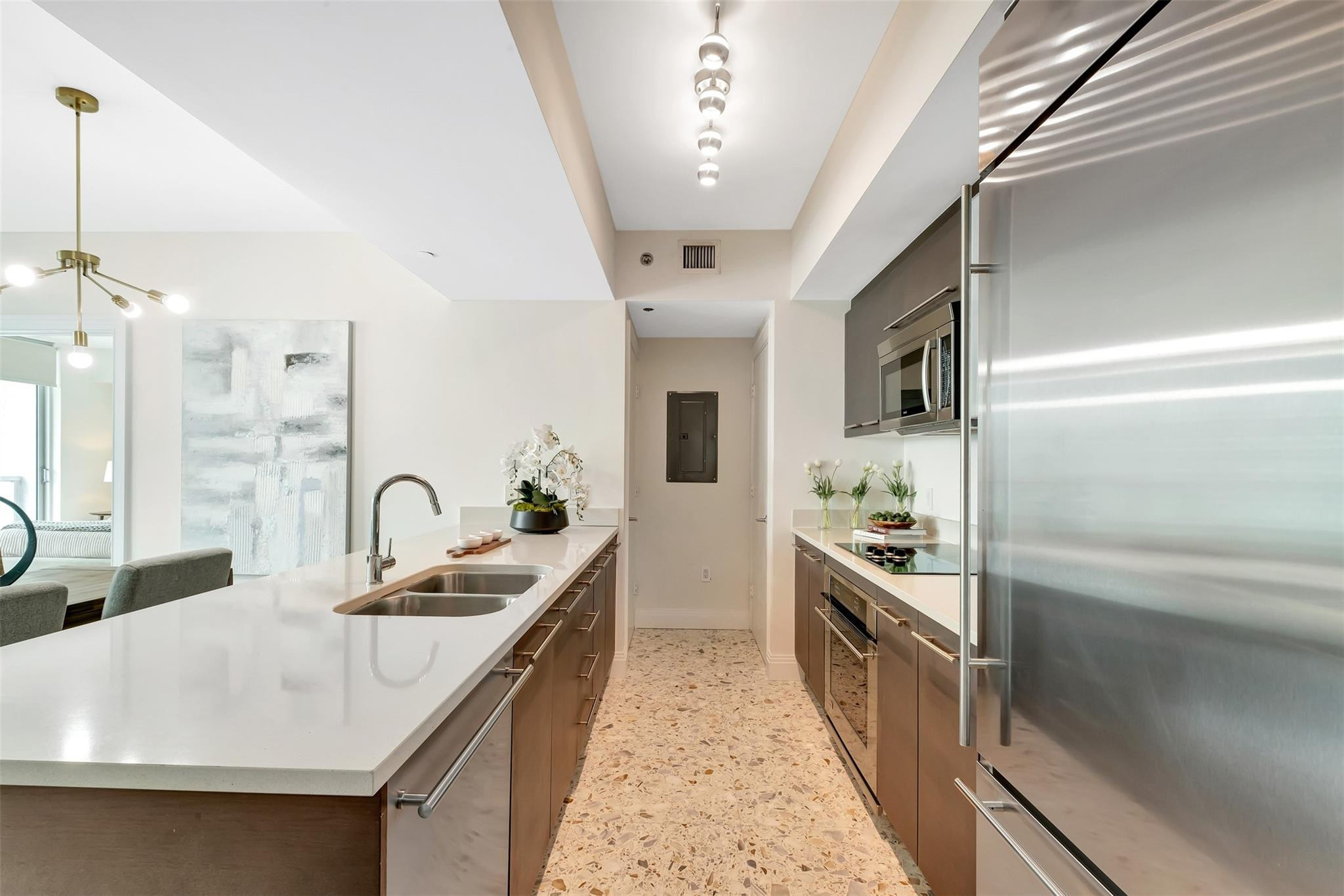 500 Brickell Avenue 3705