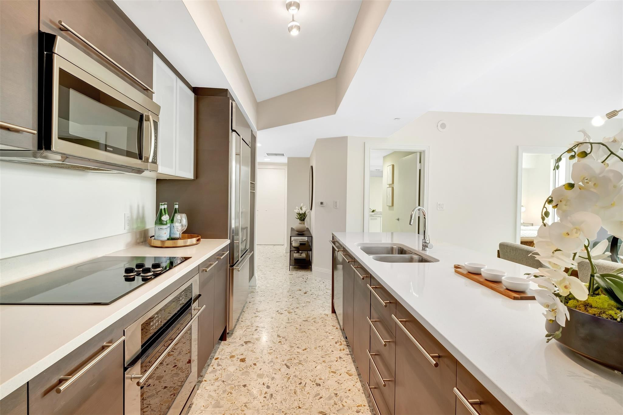 500 Brickell Avenue 3705