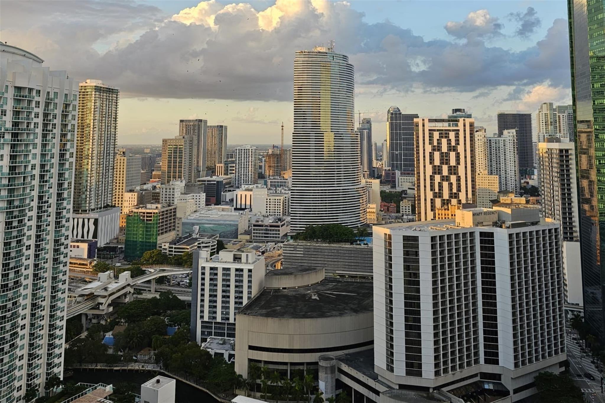 500 Brickell Avenue 3705