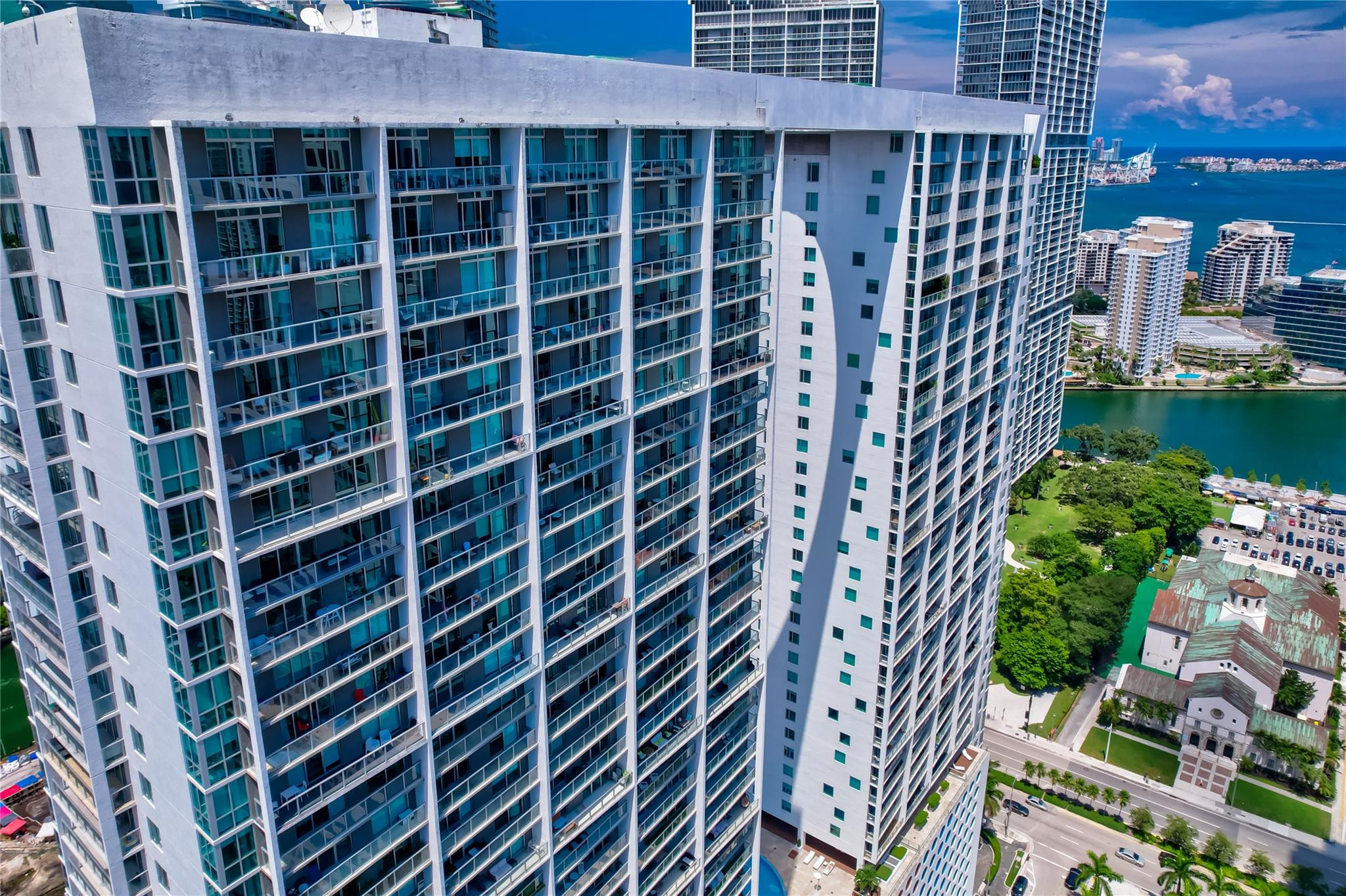 500 Brickell Avenue 3705