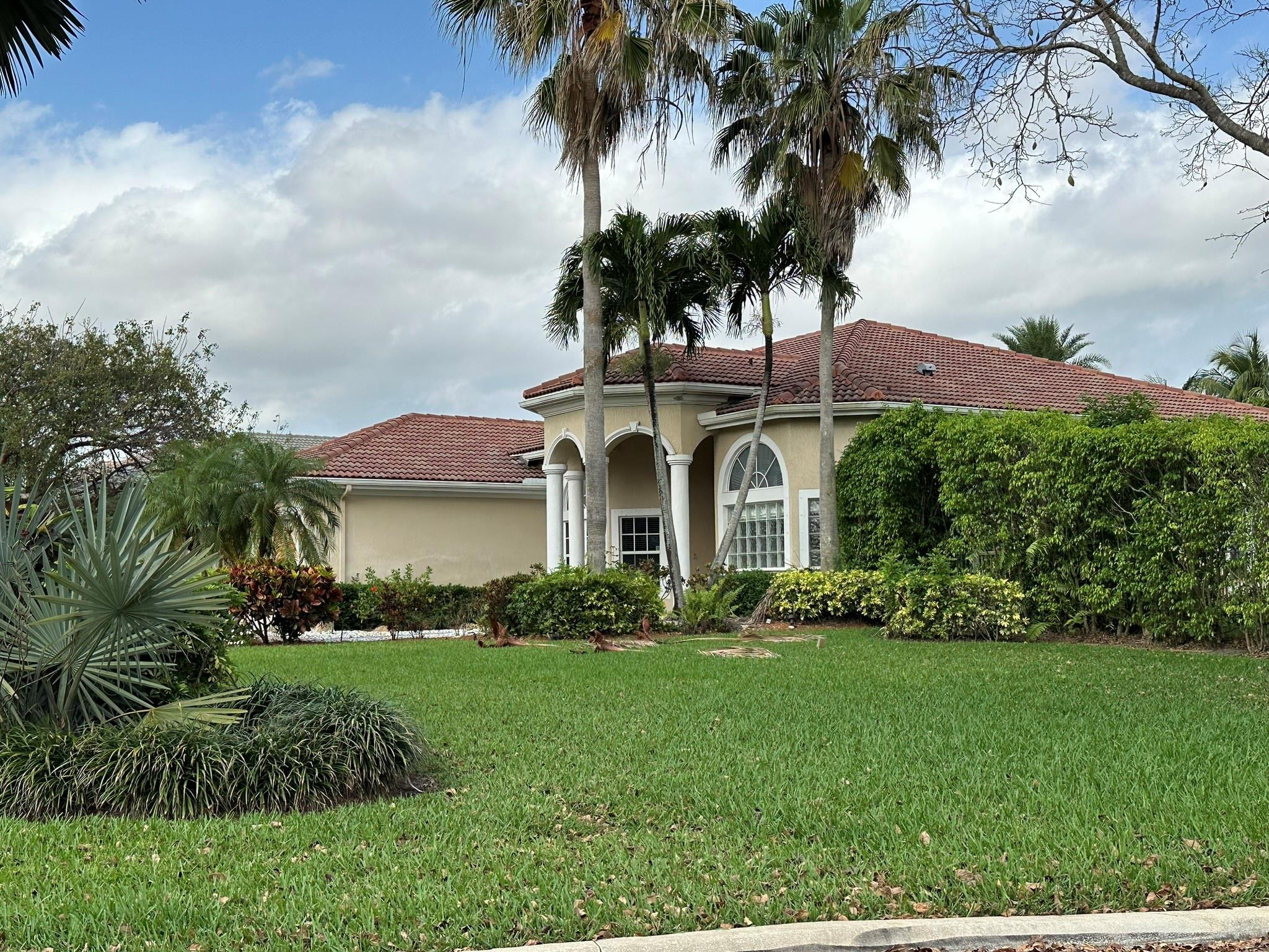 903 NW 118th Way