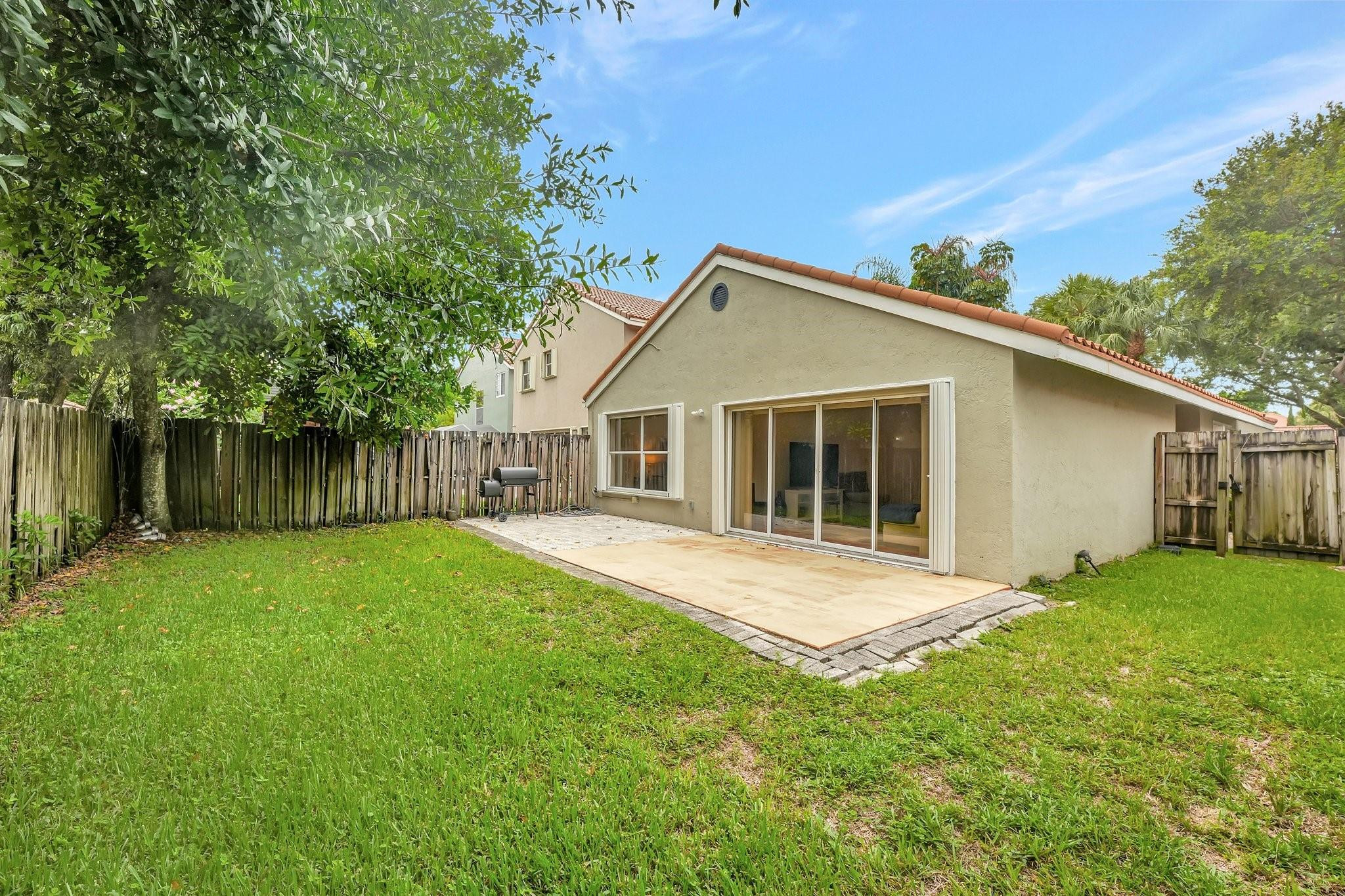 11001 NW 11th Court