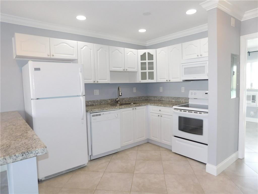 2841 NE 32nd Street 18