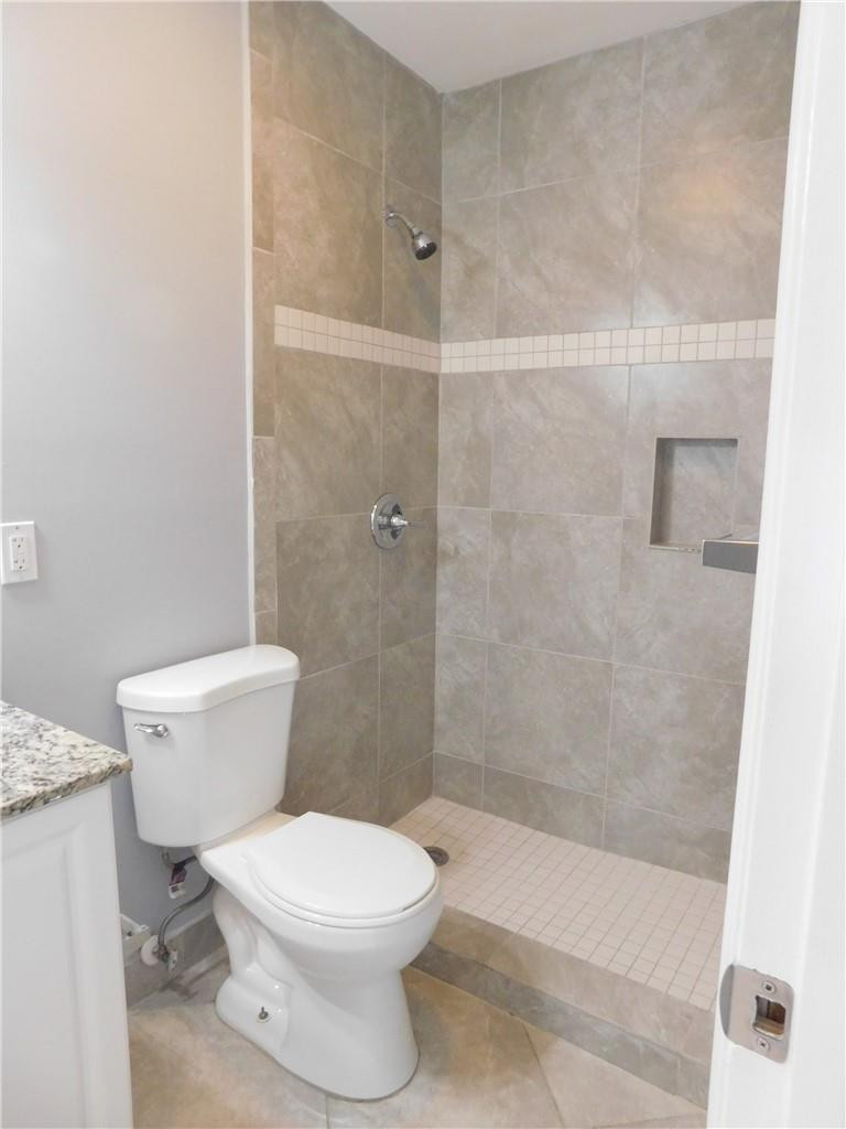 2841 NE 32nd Street 18