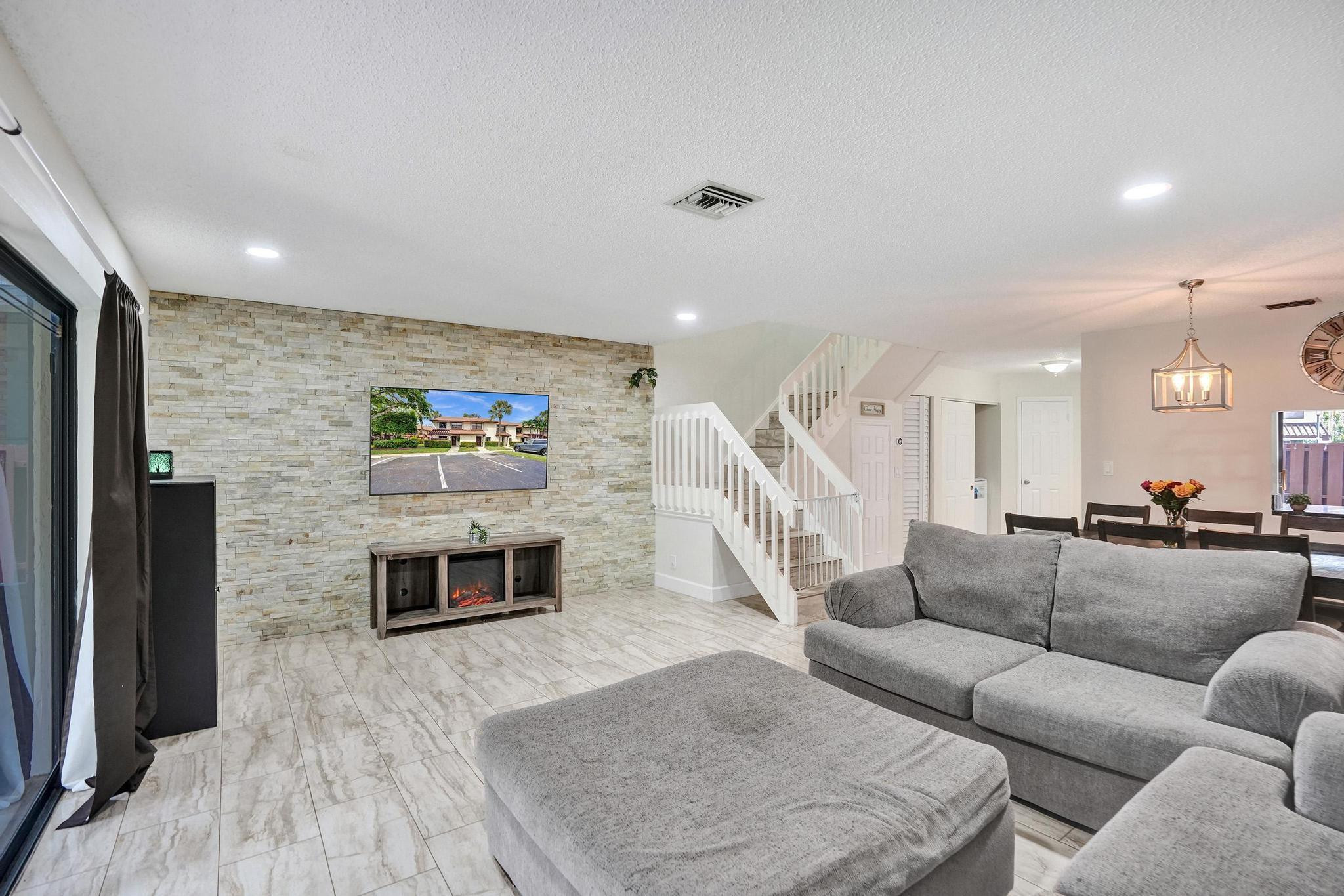 4338 N Carambola Circle 4338