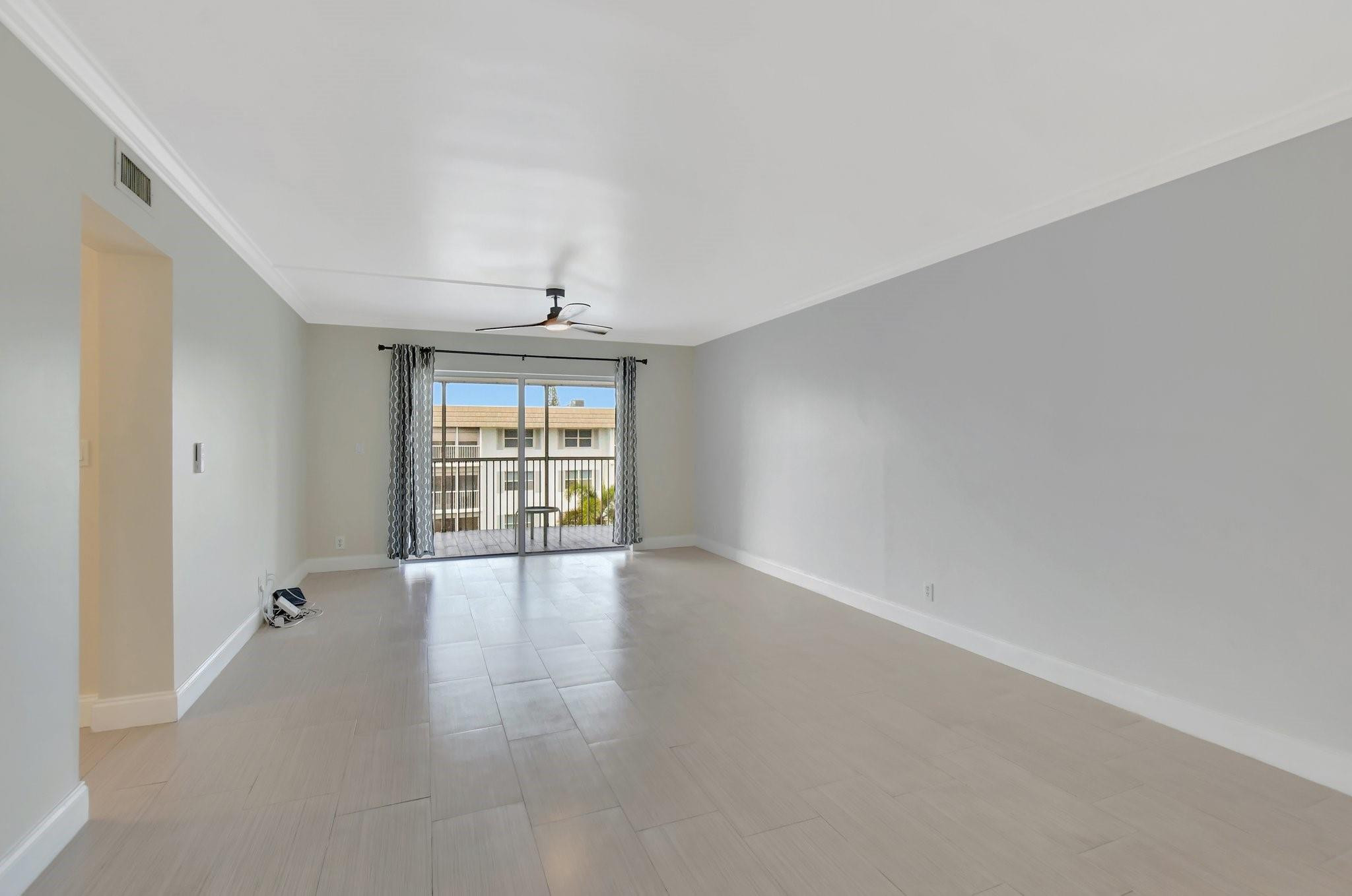 800 E Camino Real 411