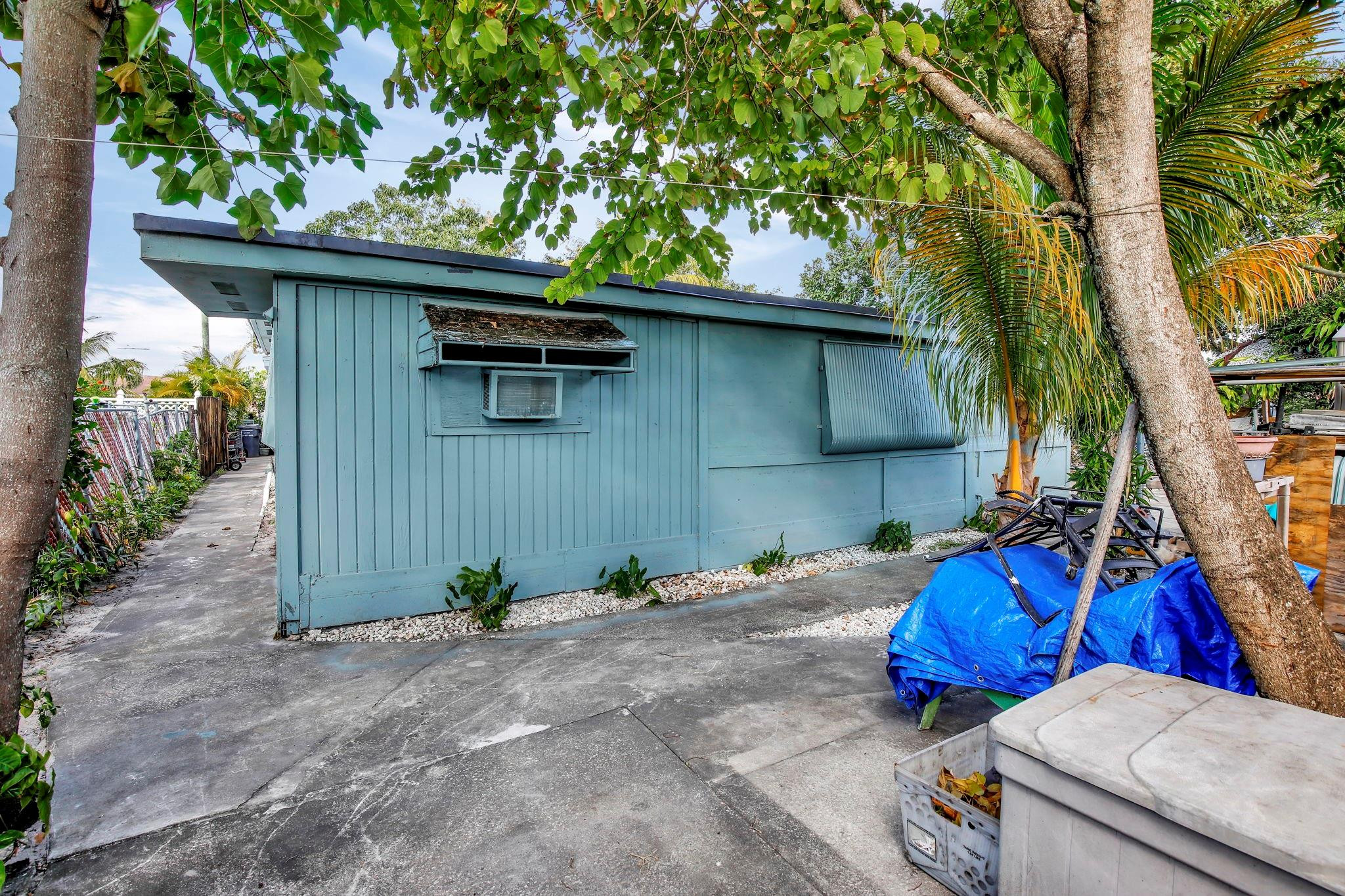 5850 Wiley Street