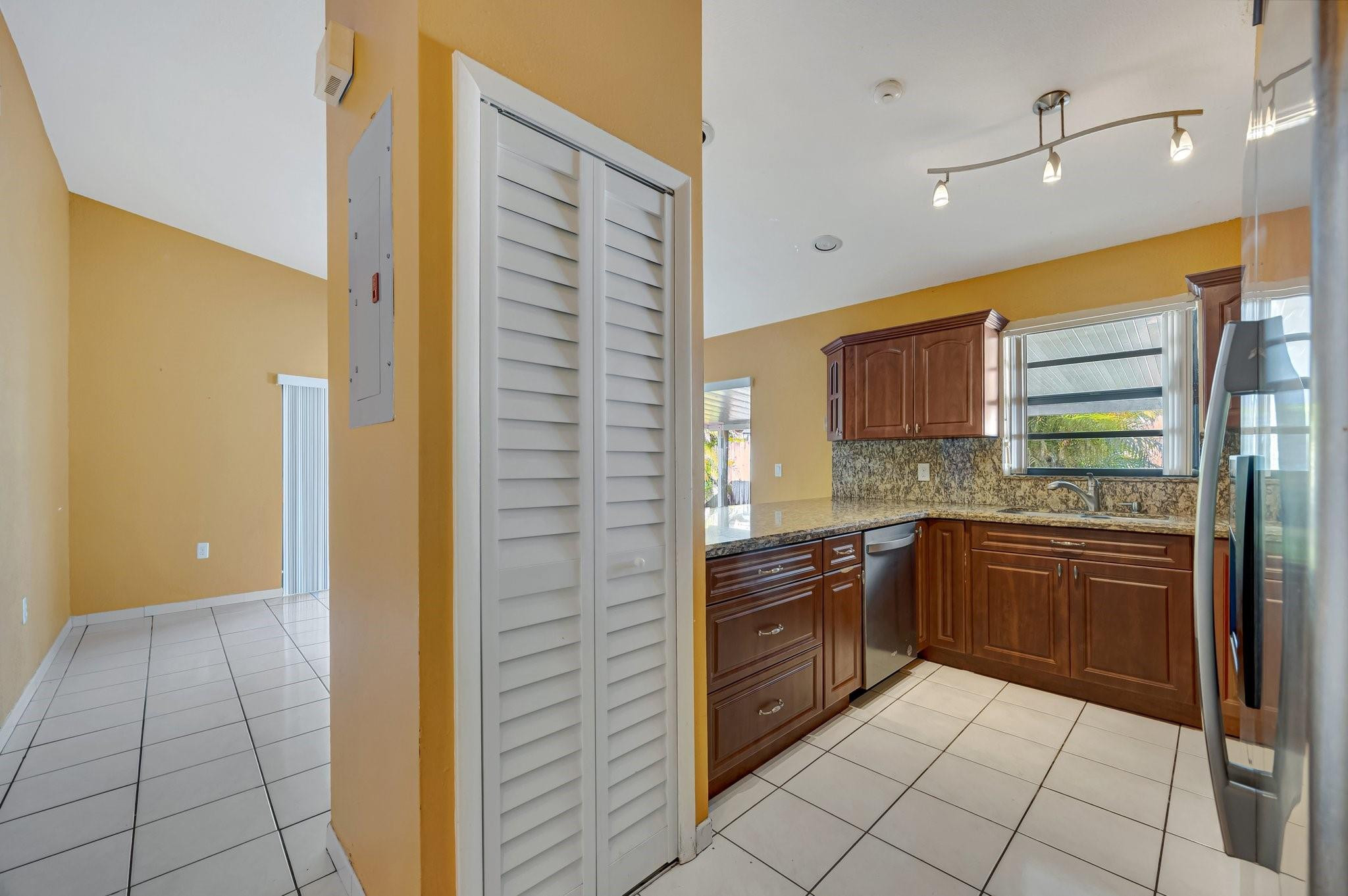 13585 SW 99th Terrace