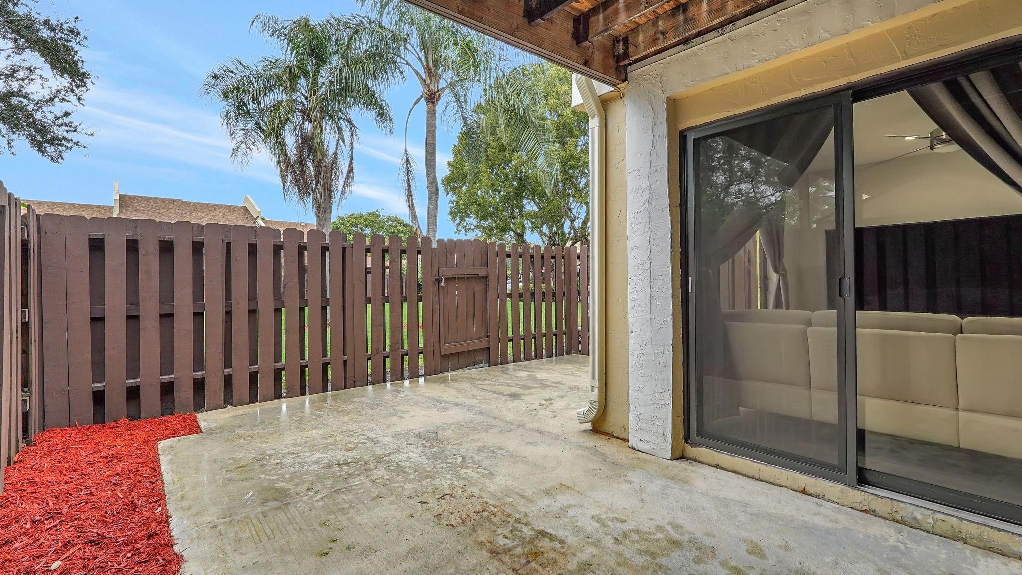 220 SW 96th Terrace