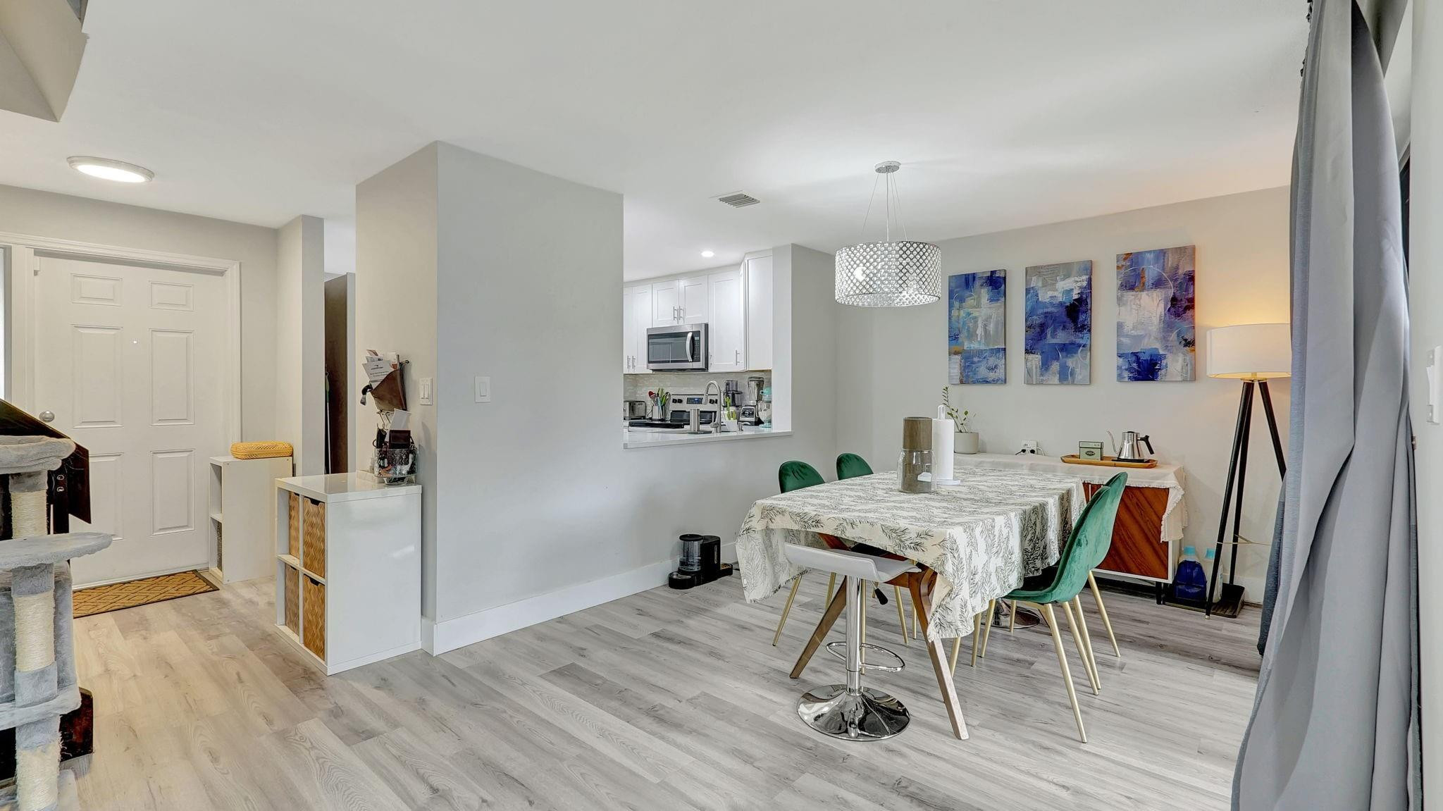 220 SW 96th Terrace