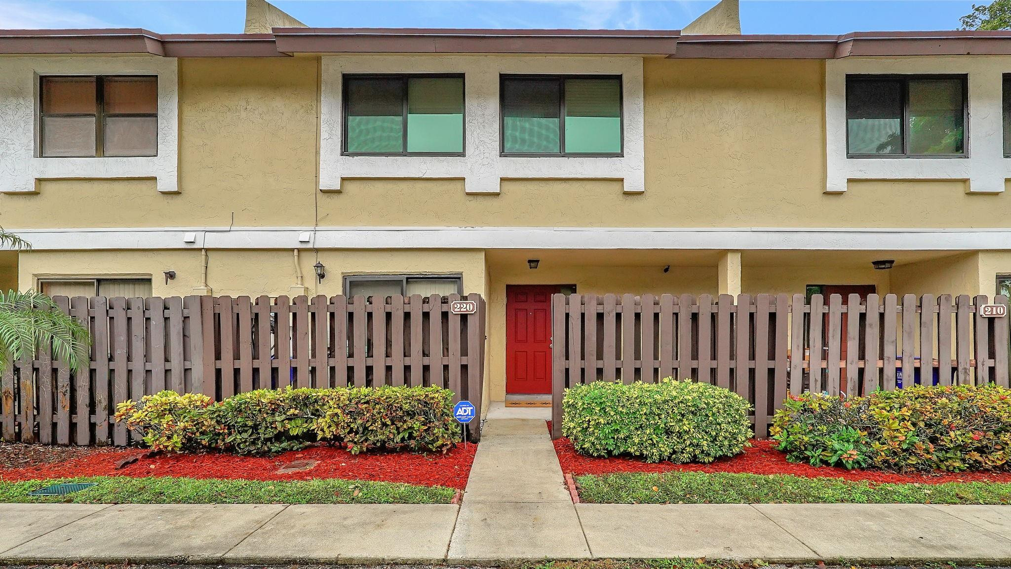 220 SW 96th Terrace