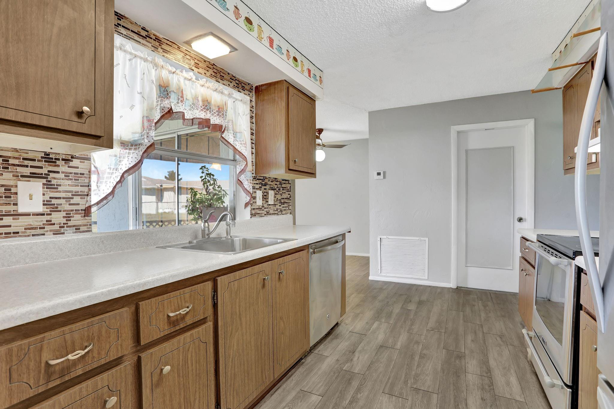 9407 NW 81st Court