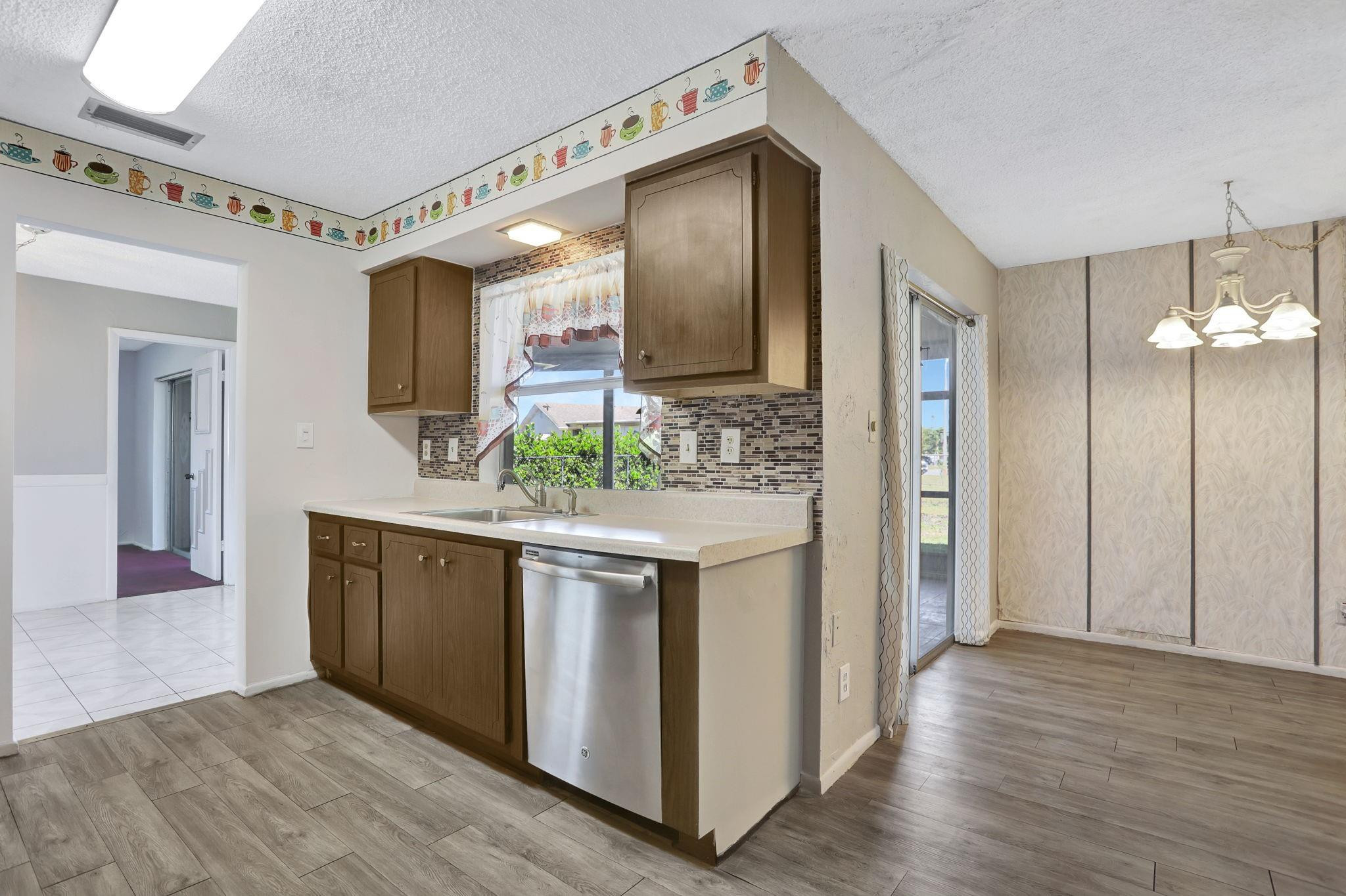 9407 NW 81st Court