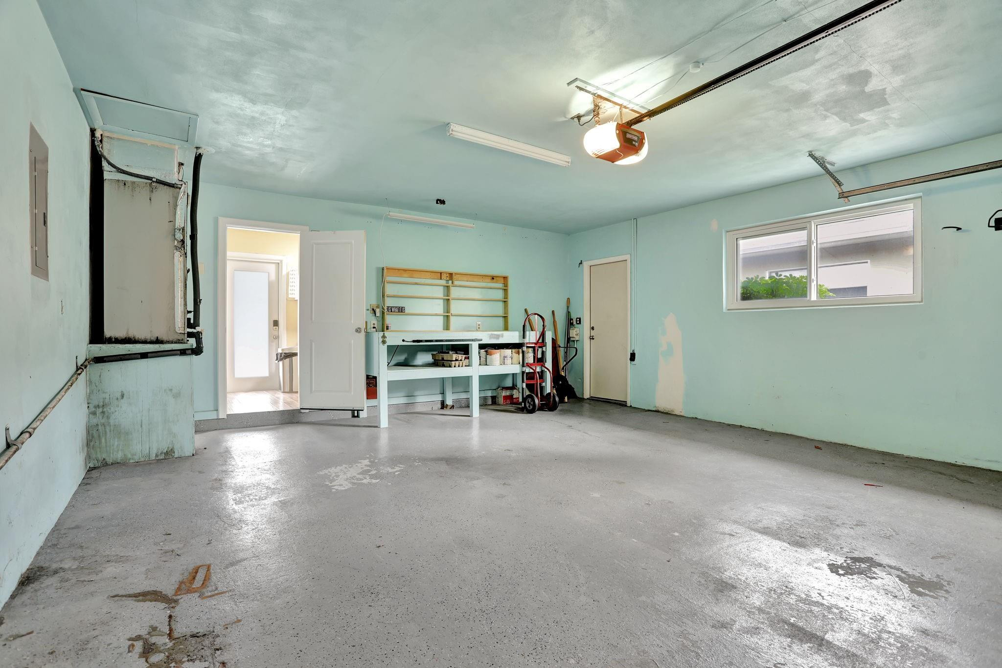 530 NW 43rd Avenue