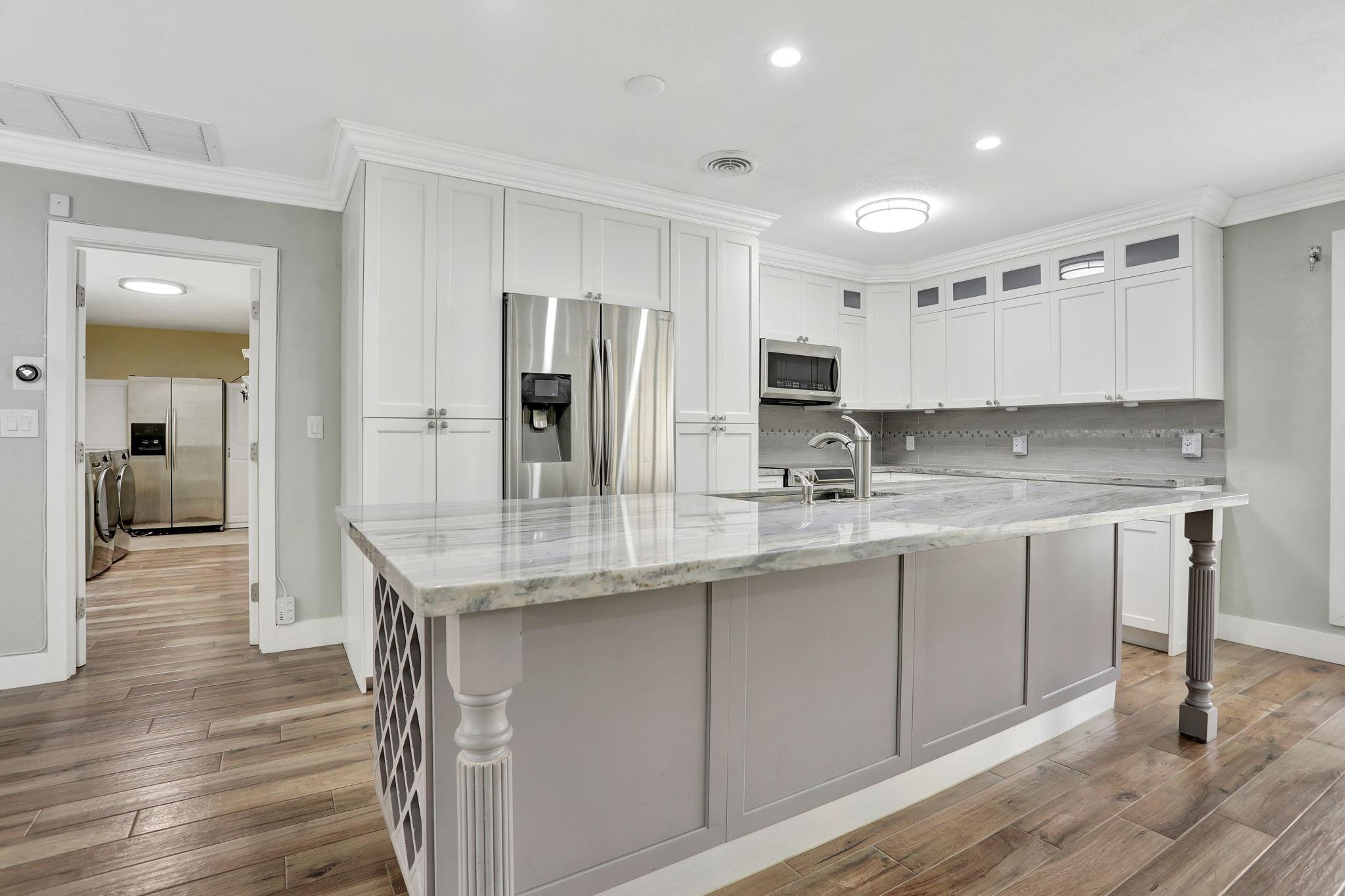 530 NW 43rd Avenue