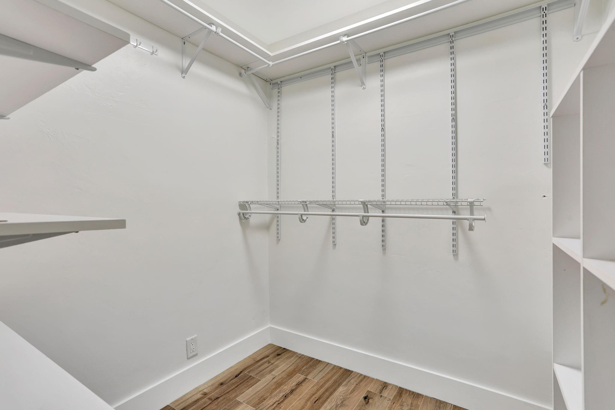 530 NW 43rd Avenue